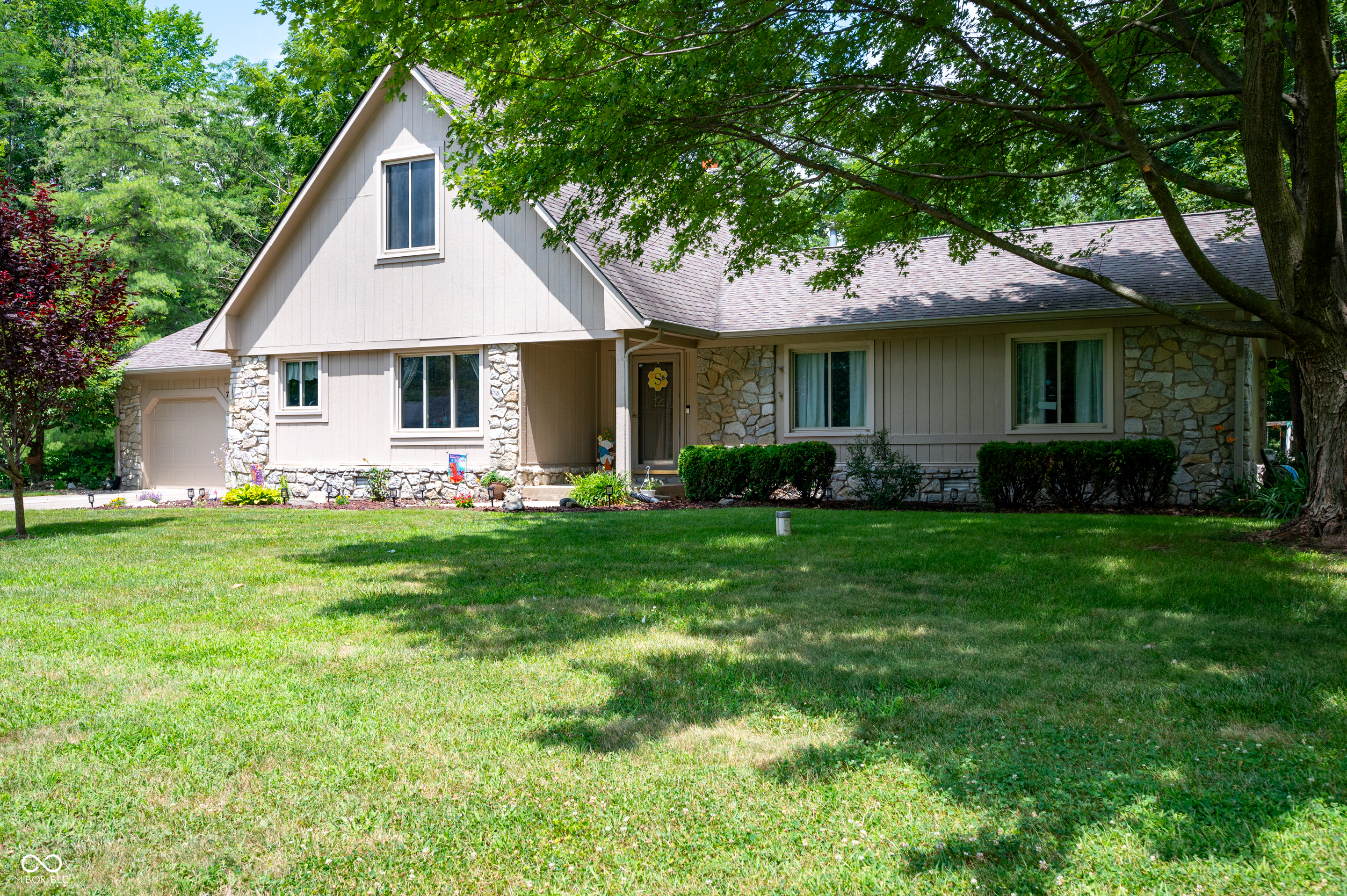 Homes for sale in Fairland, IN | 7630 W Mockingbird Ct, Fairland, IN 46126 | MLS# 22050551