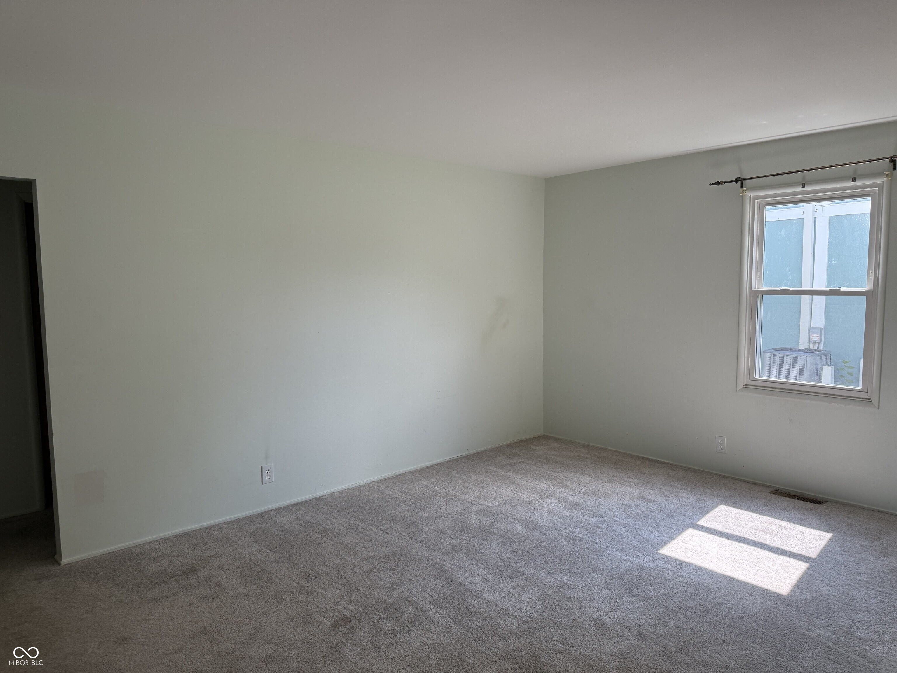 Homes for sale in Greenfield, IN | 721 Meadow Ln, Greenfield, IN 46140 | MLS# 22051060