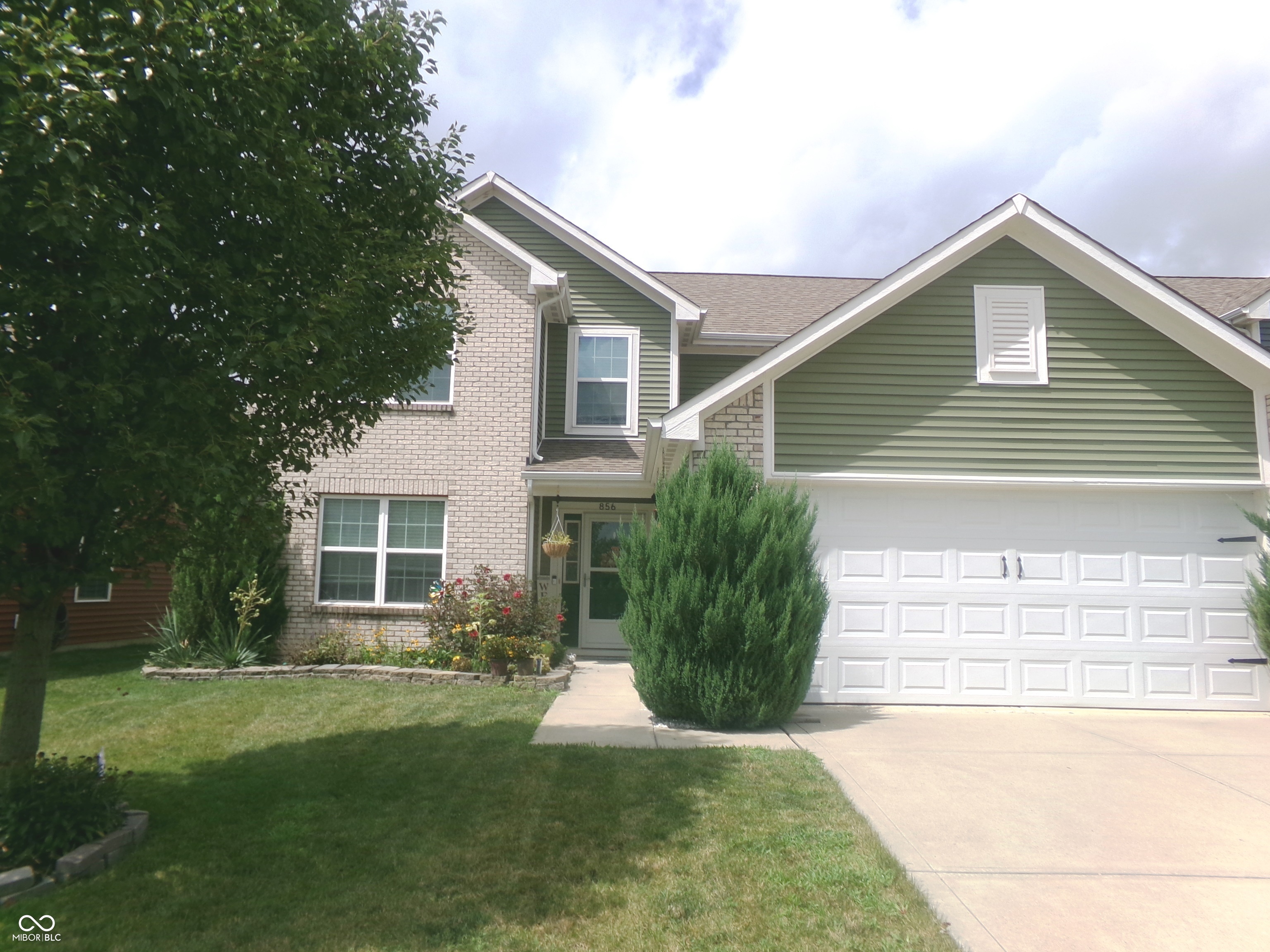 Homes for sale in Franklin, IN | 856 Fieldstone Dr, Franklin, IN 46131 | MLS# 22051194