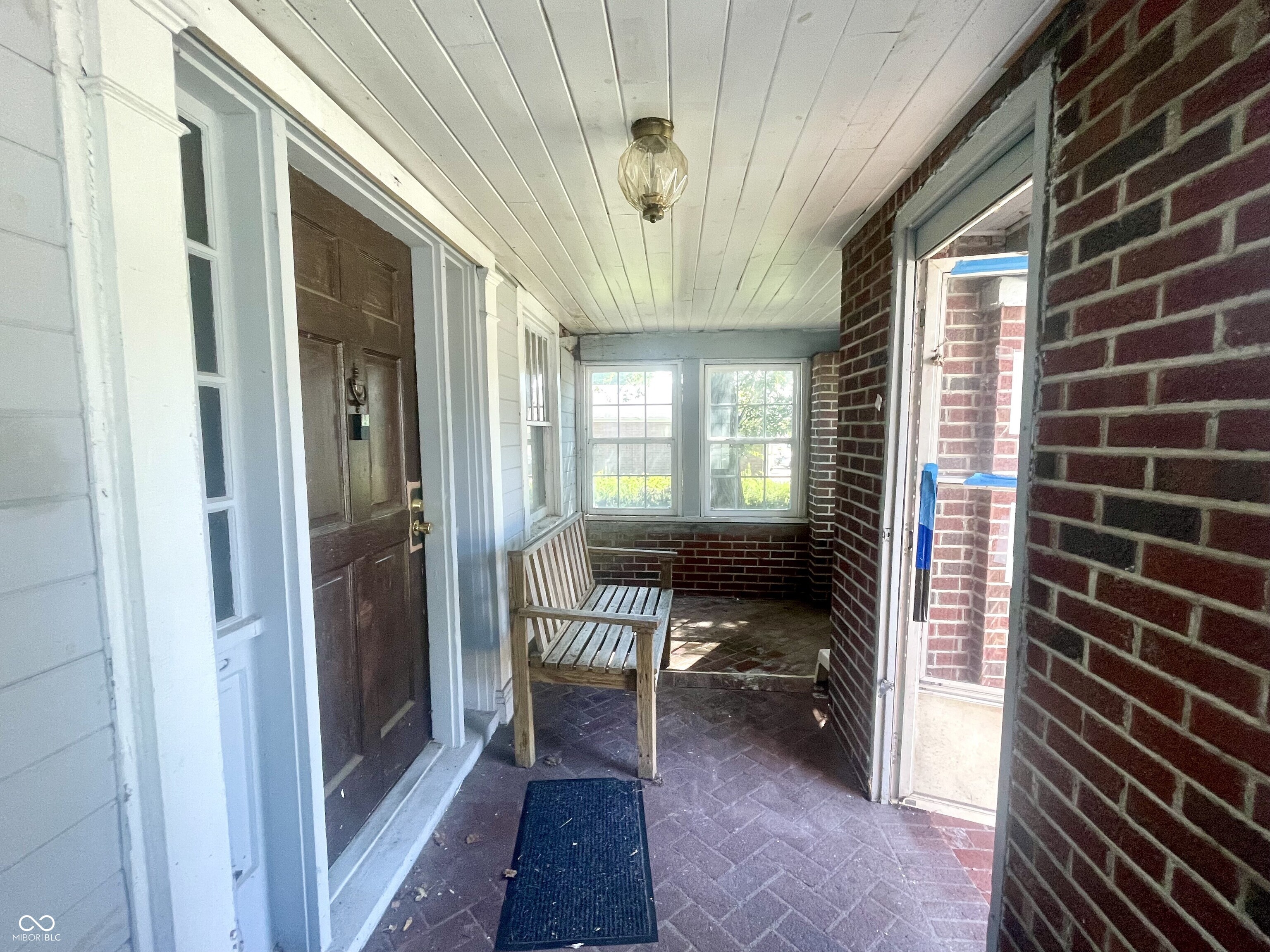 Homes for sale in Muncie, IN | 960 W Main St, Muncie, IN 47305 | MLS# 22059236