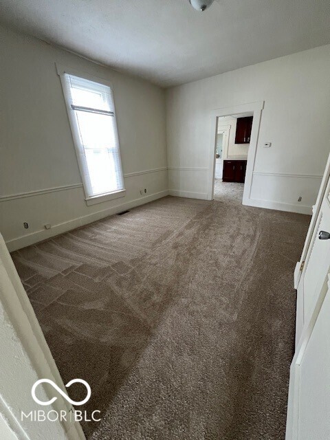 3rd image of 34 Mildred St, Shelbyville, IN 46176 | MLS# 22065359