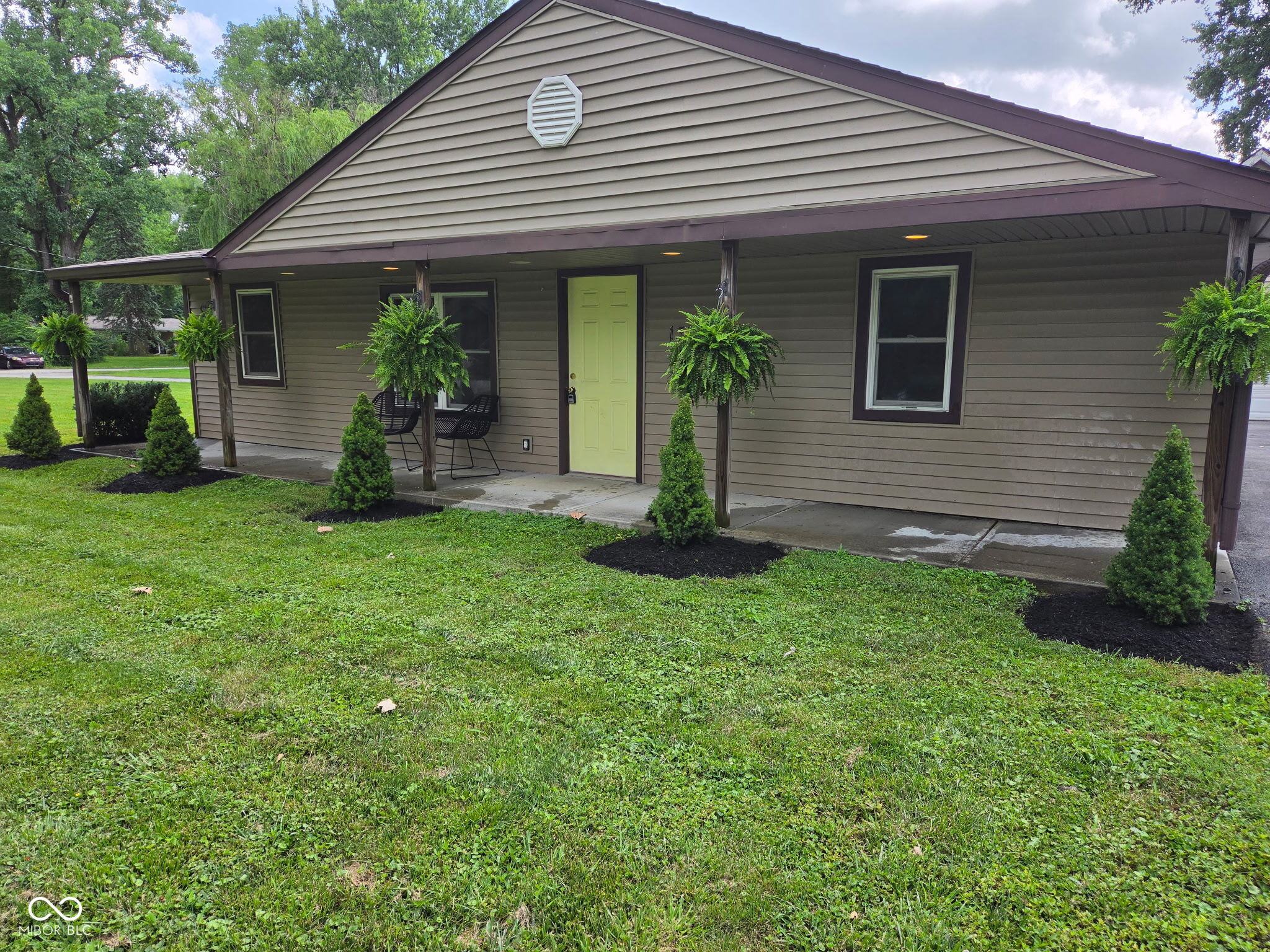 1st image of 1309 S Hawthorne Ln, Indianapolis, IN 46203 | MLS# 22069982
