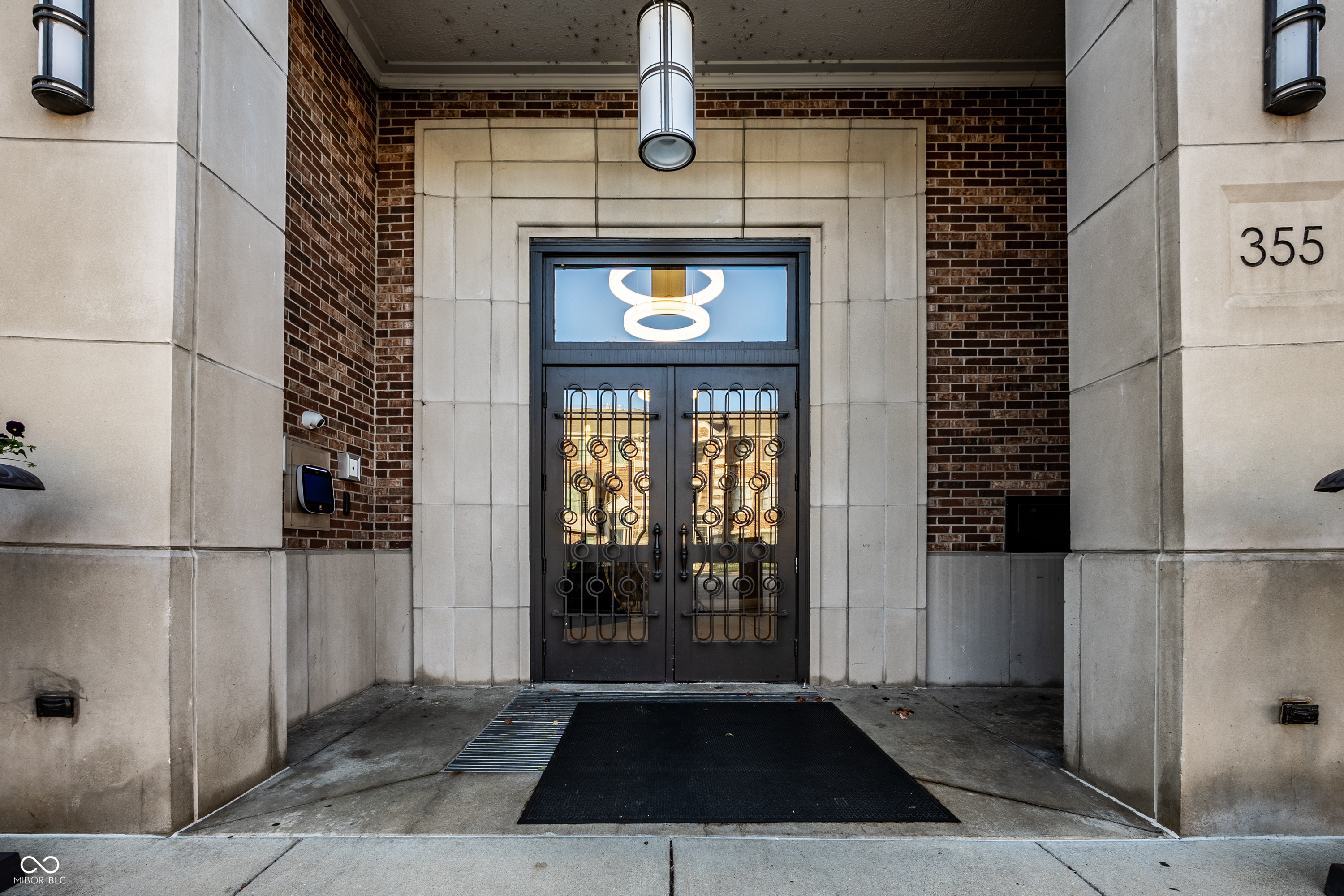 Homes for sale in Indianapolis, IN | 355 E Ohio St #STE 111, Indianapolis, IN 46204 | MLS# 22070440