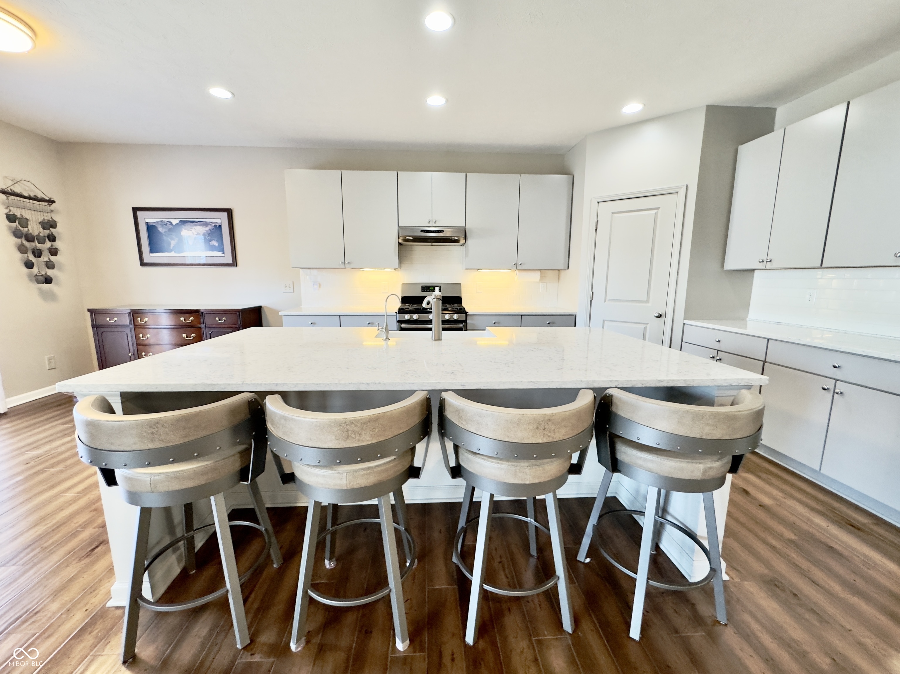 Homes for sale in Greenwood, IN | 3890 Presidents Ln, Greenwood, IN 46142 | MLS# 22075840