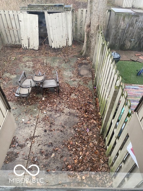 Homes for sale in Indianapolis, IN | 1352 Tishman Ln, Indianapolis, IN 46260 | MLS# 22077237