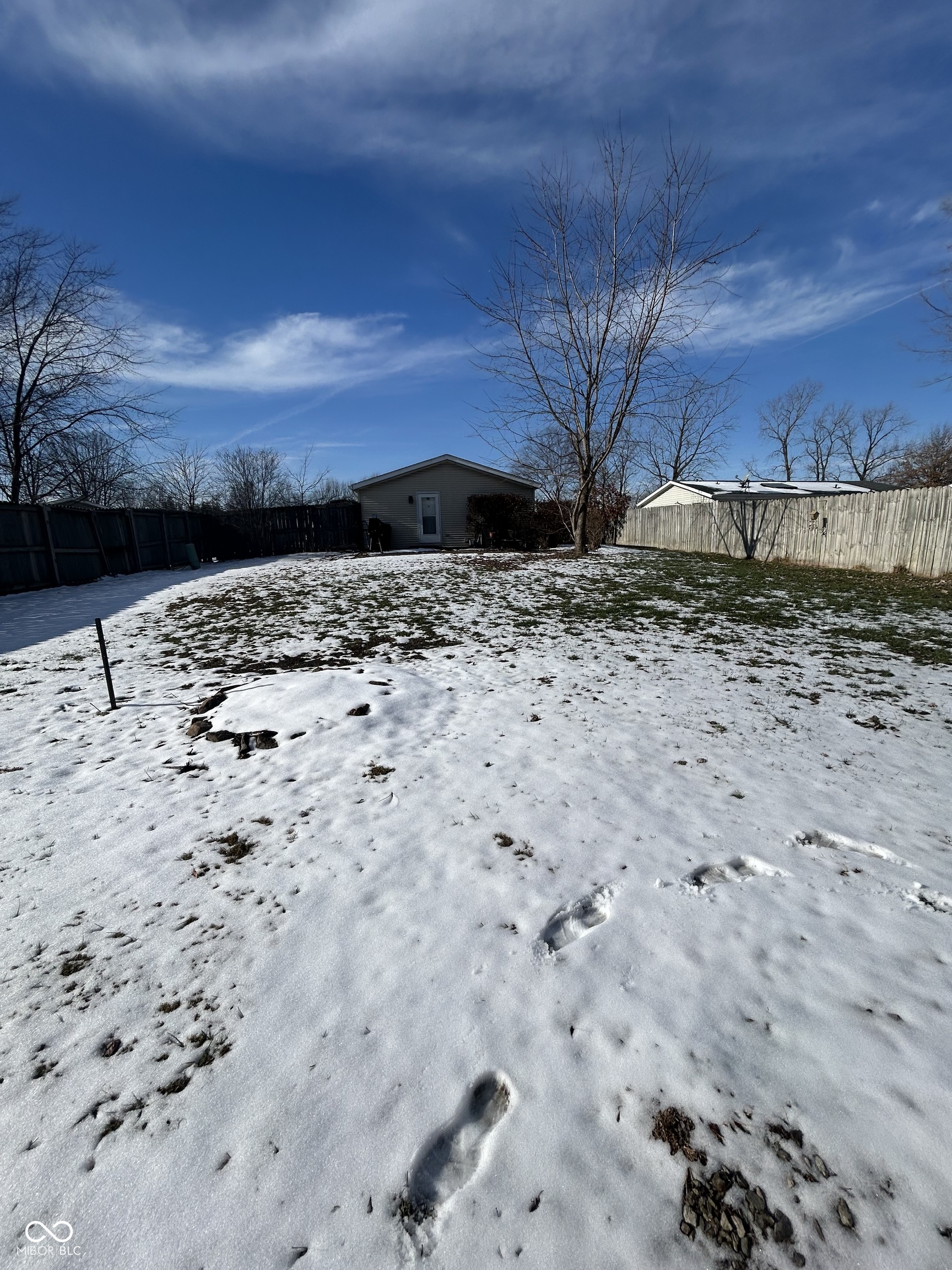 Homes for sale in Greenfield, IN | 111 Fountain Lake Dr, Greenfield, IN 46140 | MLS# 22077378