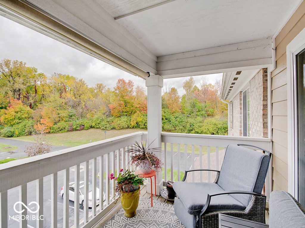 Homes for sale in Indianapolis, IN | 6509 Emerald Hill Ct #309, Indianapolis, IN 46237 | MLS# 22081831