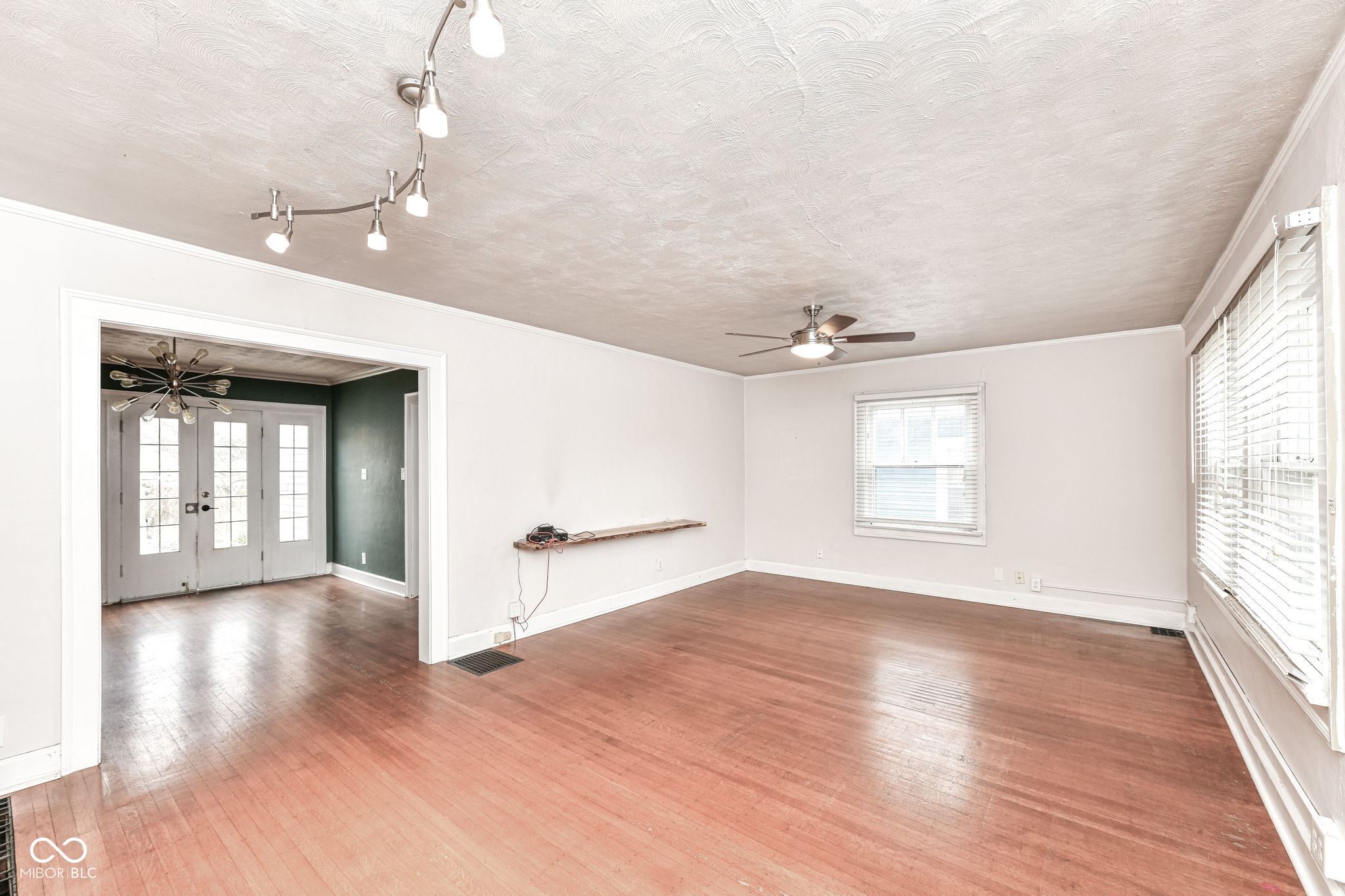 Homes for sale in Indianapolis, IN | 621 Kessler Boulevard East Dr, Indianapolis, IN 46220 | MLS# 22084706