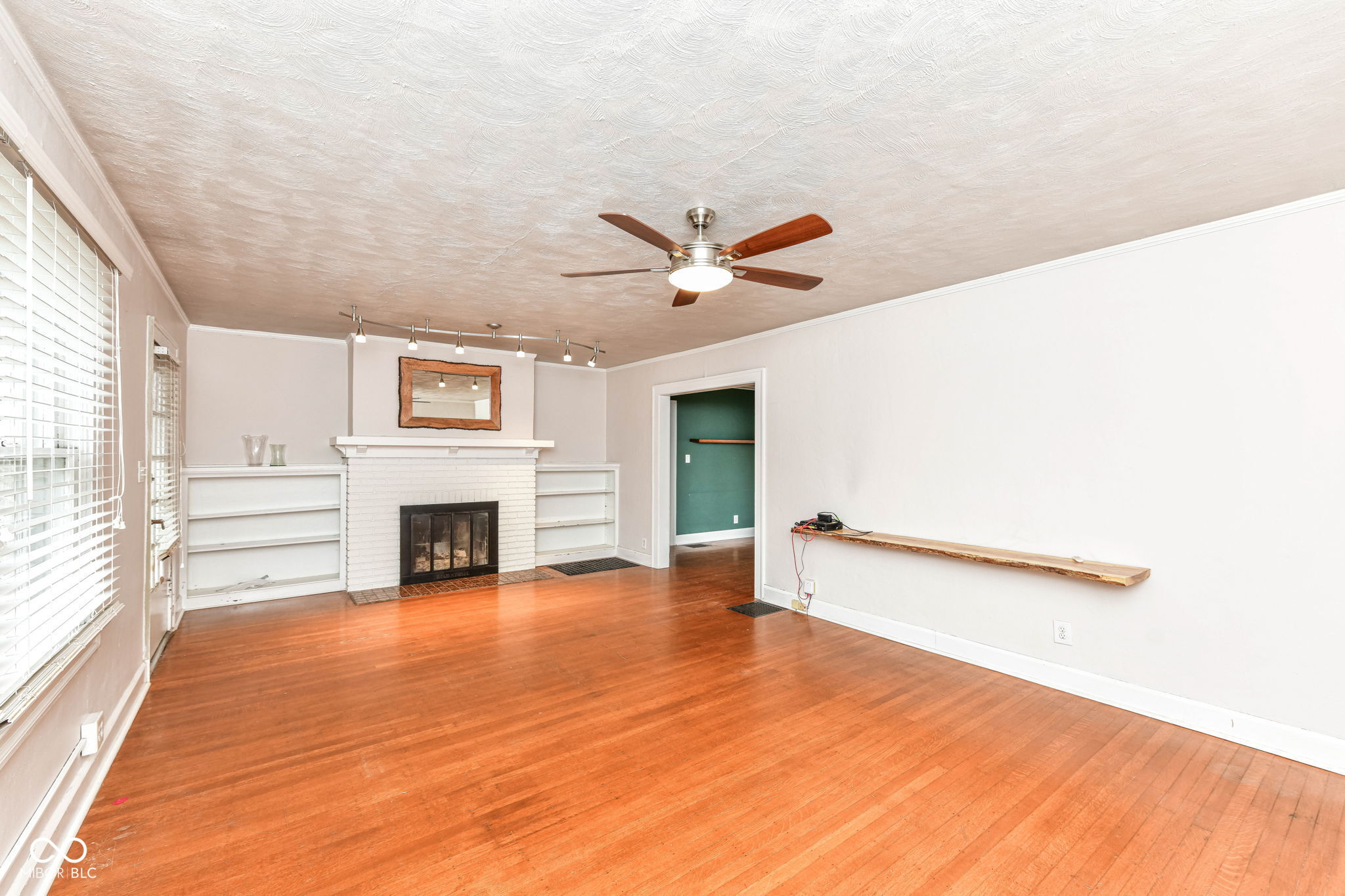 Homes for sale in Indianapolis, IN | 621 Kessler Boulevard East Dr, Indianapolis, IN 46220 | MLS# 22084706