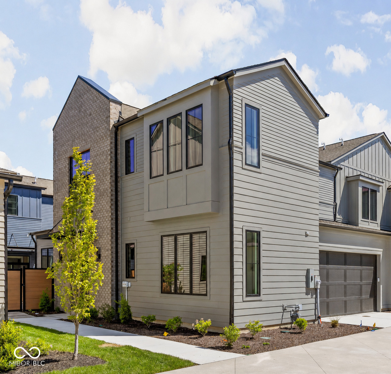 1st image of 1676 Coach Dr, Westfield, IN 46074 | MLS# 22085870