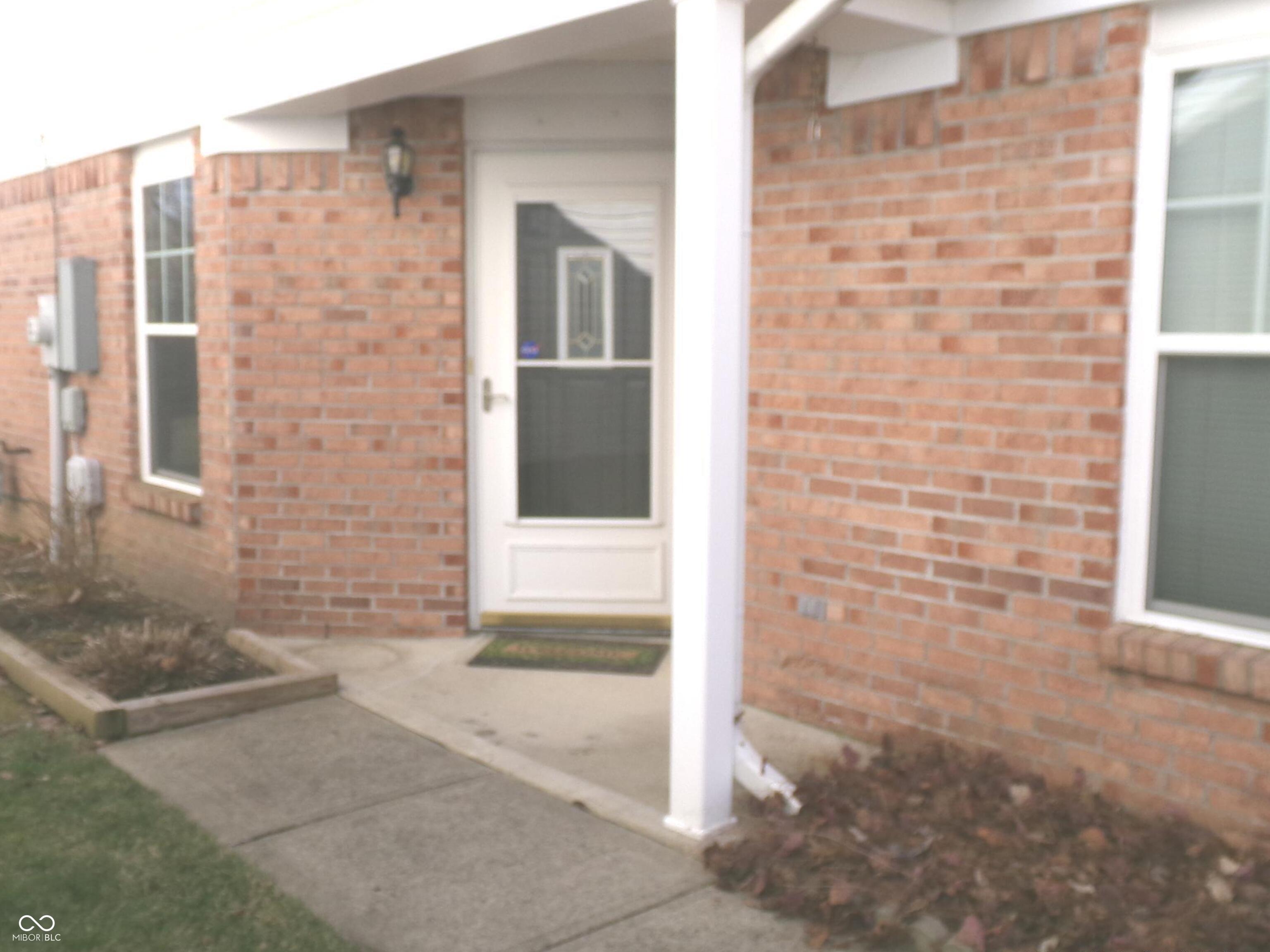 Homes for sale in Indianapolis, IN | 7451 Oak Knoll Dr, Indianapolis, IN 46217 | MLS# 22086543