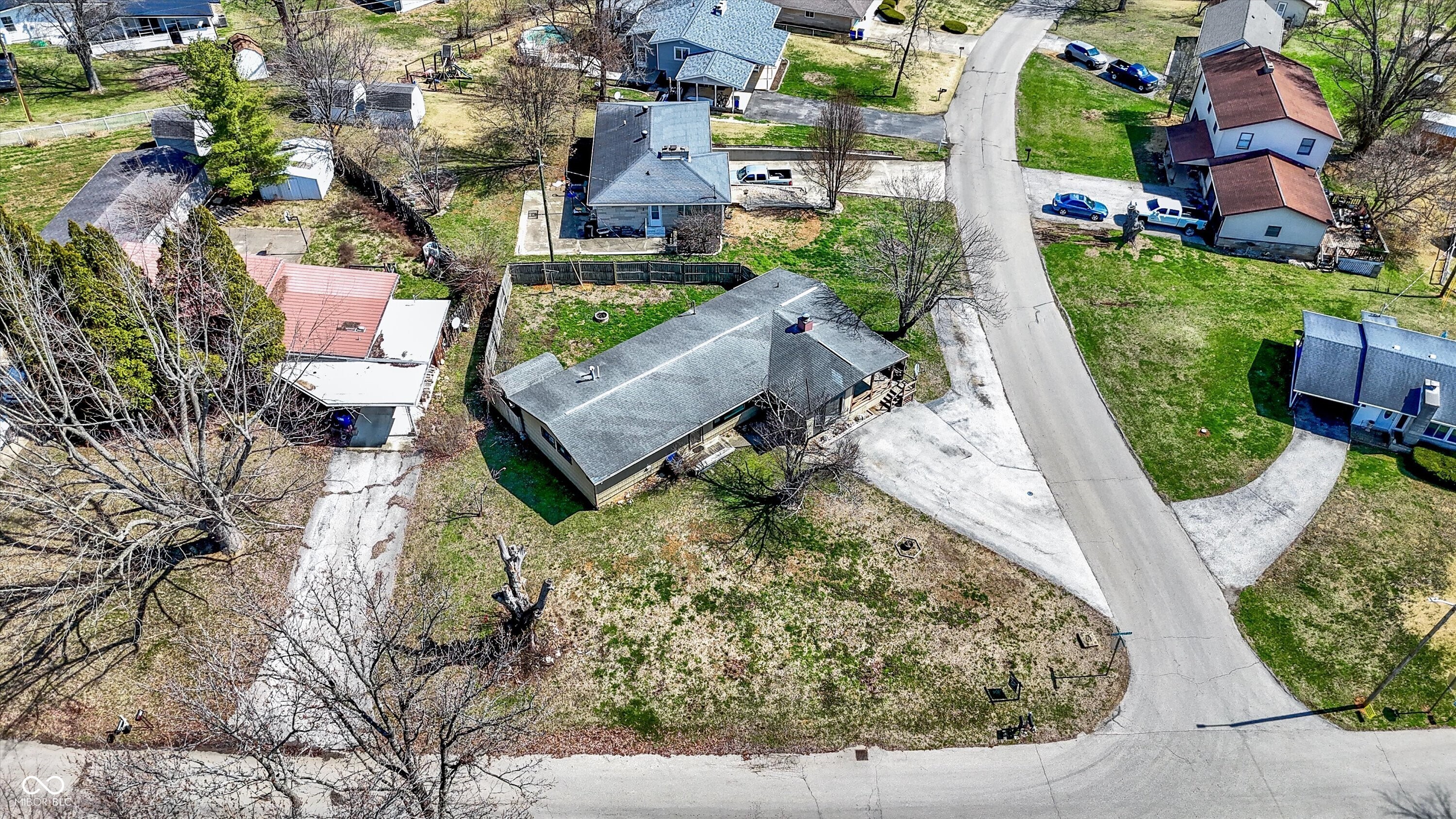 Homes for sale in Bedford, IN | 122 Edgewood Dr, Bedford, IN 47421 | MLS# 22090136
