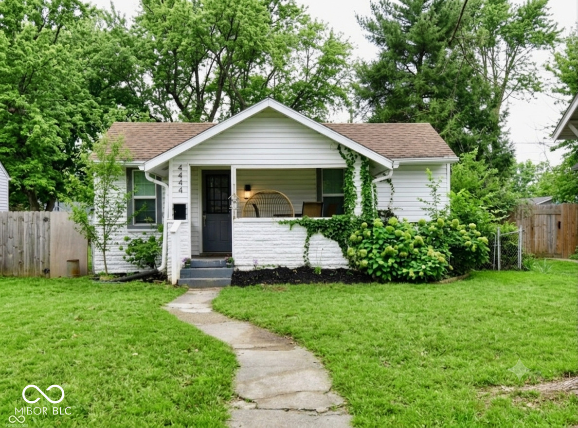 1st image of 4444 Kingsley Dr, Indianapolis, IN 46205 | MLS# 22091002