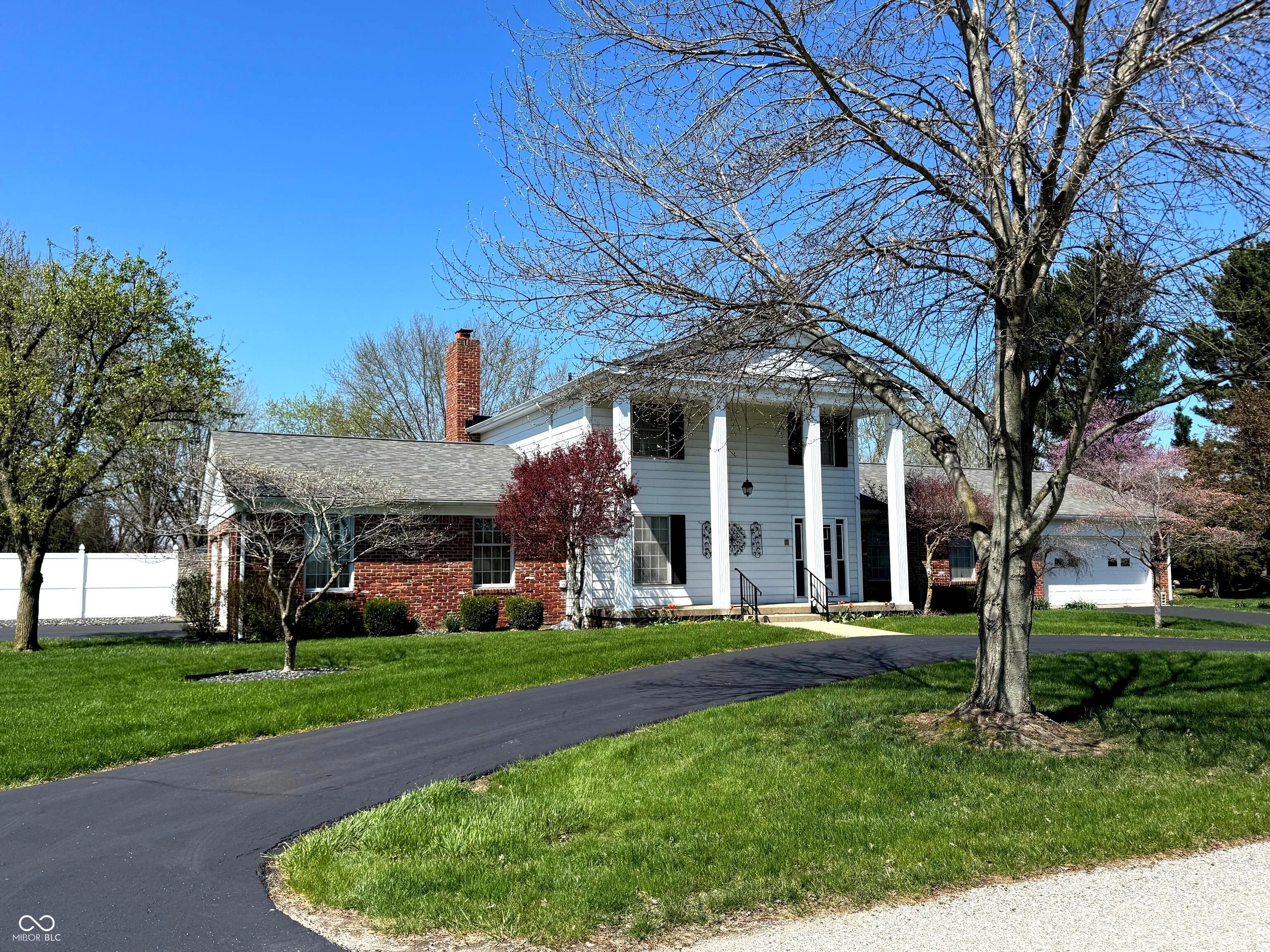 Homes for sale in Rushville, IN | 353 E Rivercrest Dr, Rushville, IN 46173 | MLS# 22094008