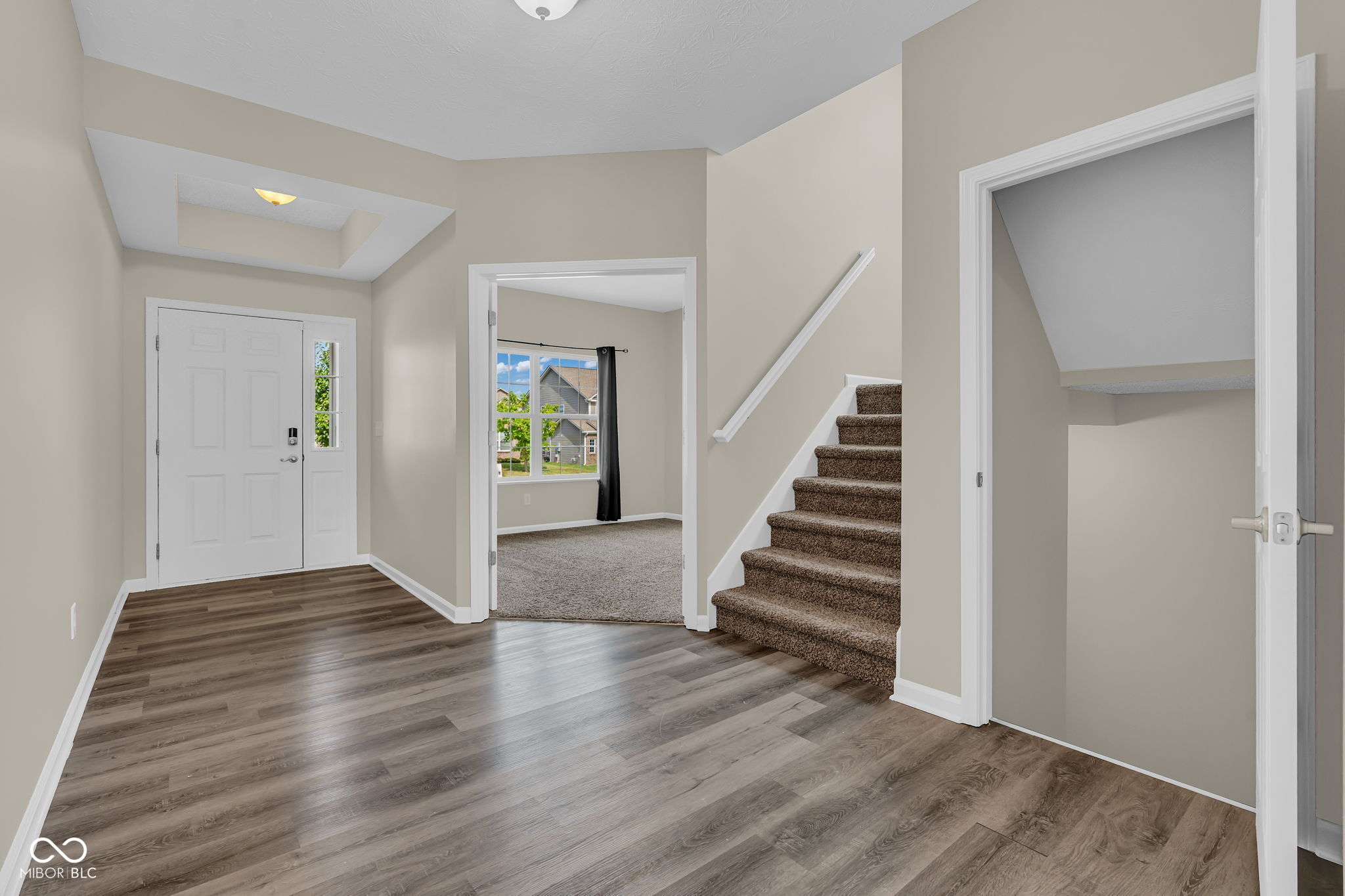5th image of 2239 Summer Shore Dr, Greenwood, IN 46143 | MLS# 22094193