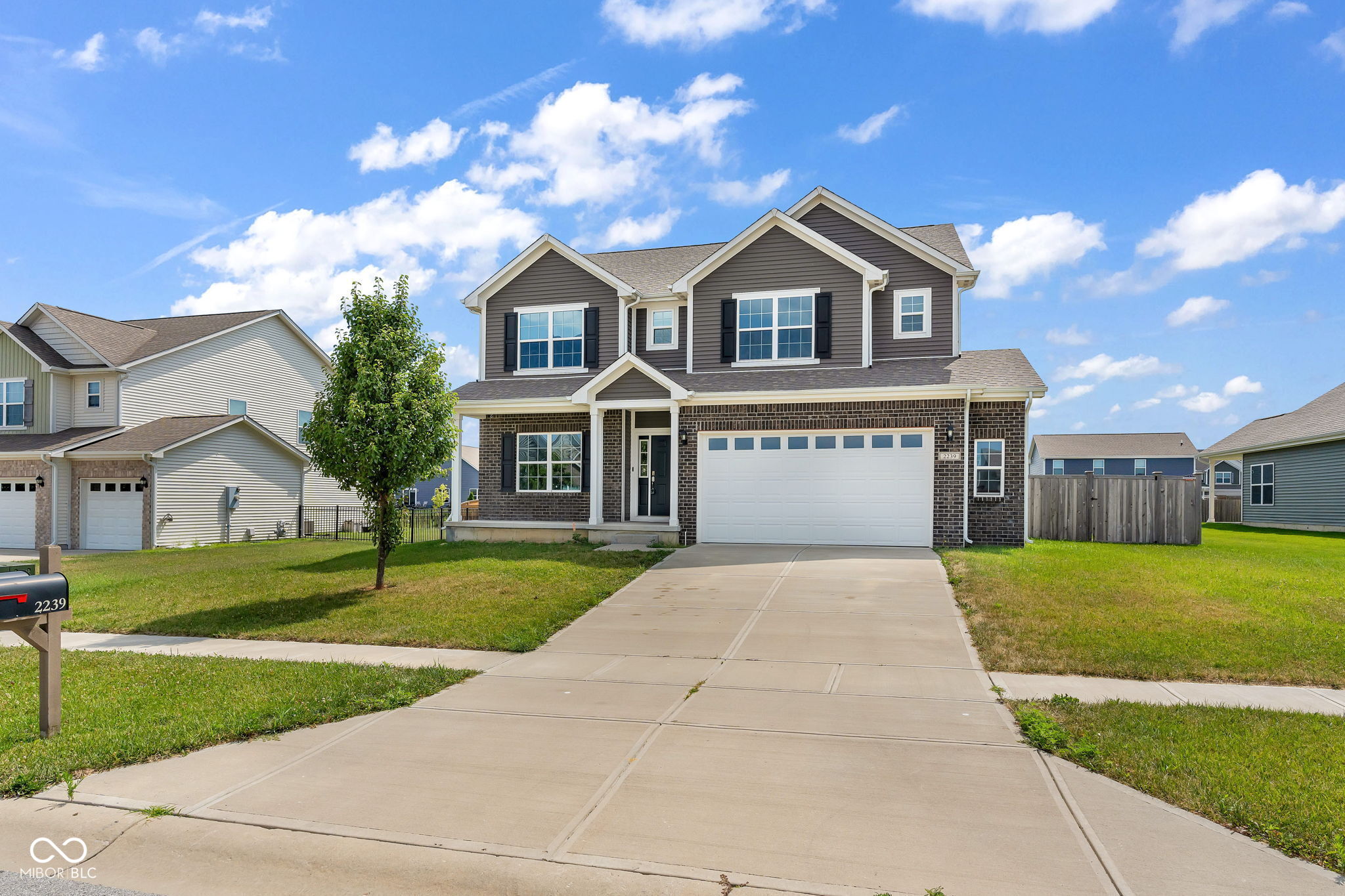 2nd image of 2239 Summer Shore Dr, Greenwood, IN 46143 | MLS# 22094193