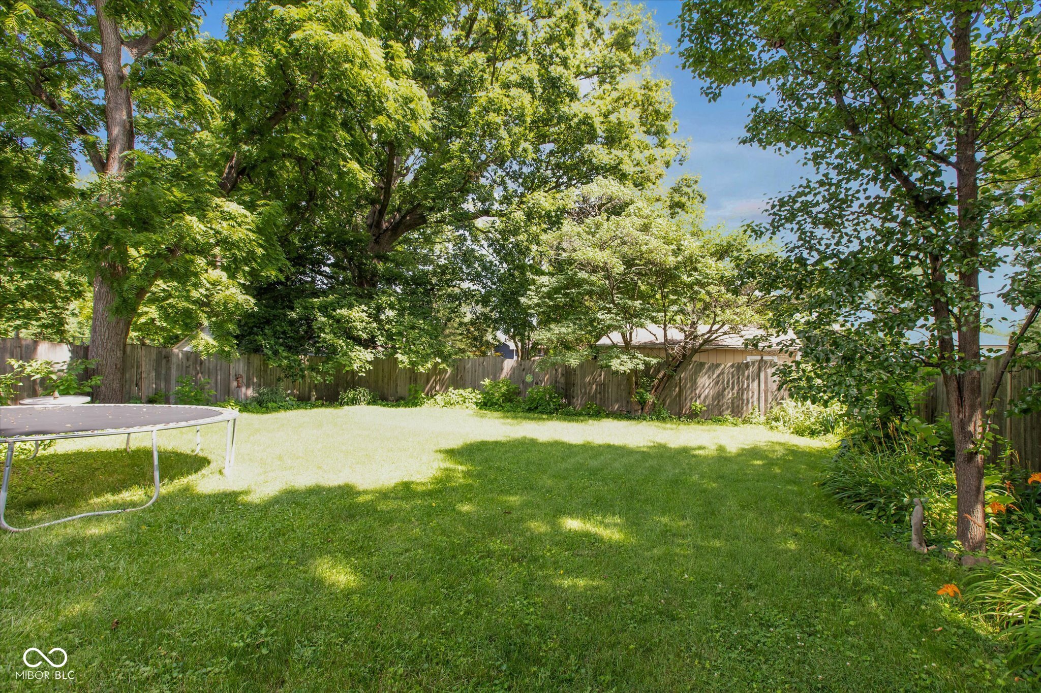 4th image of 5452 University Ave, Indianapolis, IN 46219 | MLS# 22095180