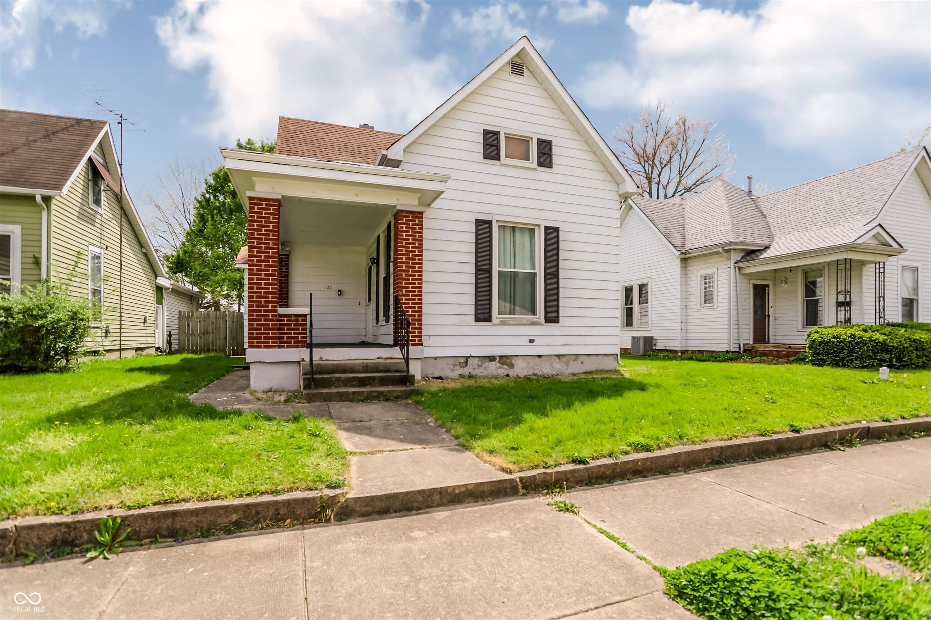 Homes for sale in Shelbyville, IN | 107 1st St, Shelbyville, IN 46176 | MLS# 22095529