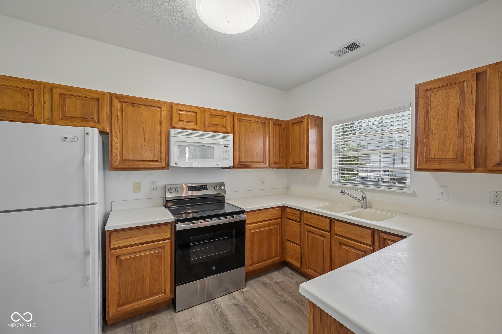 3rd image of 1423 Shadow Ridge Rd, Carmel, IN 46280 | MLS# 22095792