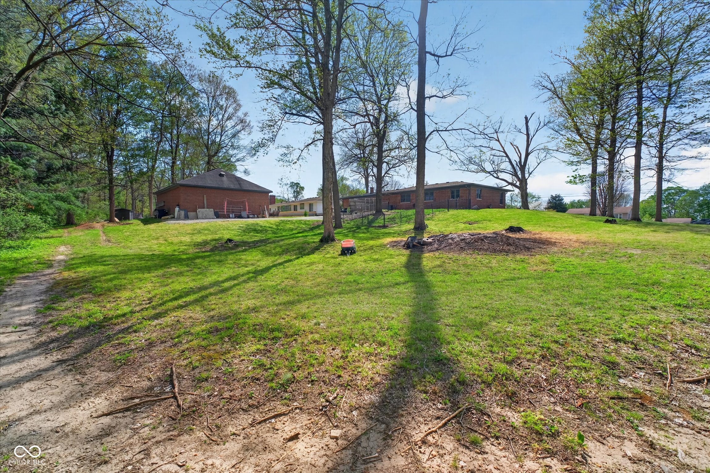 3rd image of 3955 S Smokey Row Rd, Greenwood, IN 46143 | MLS# 22096070
