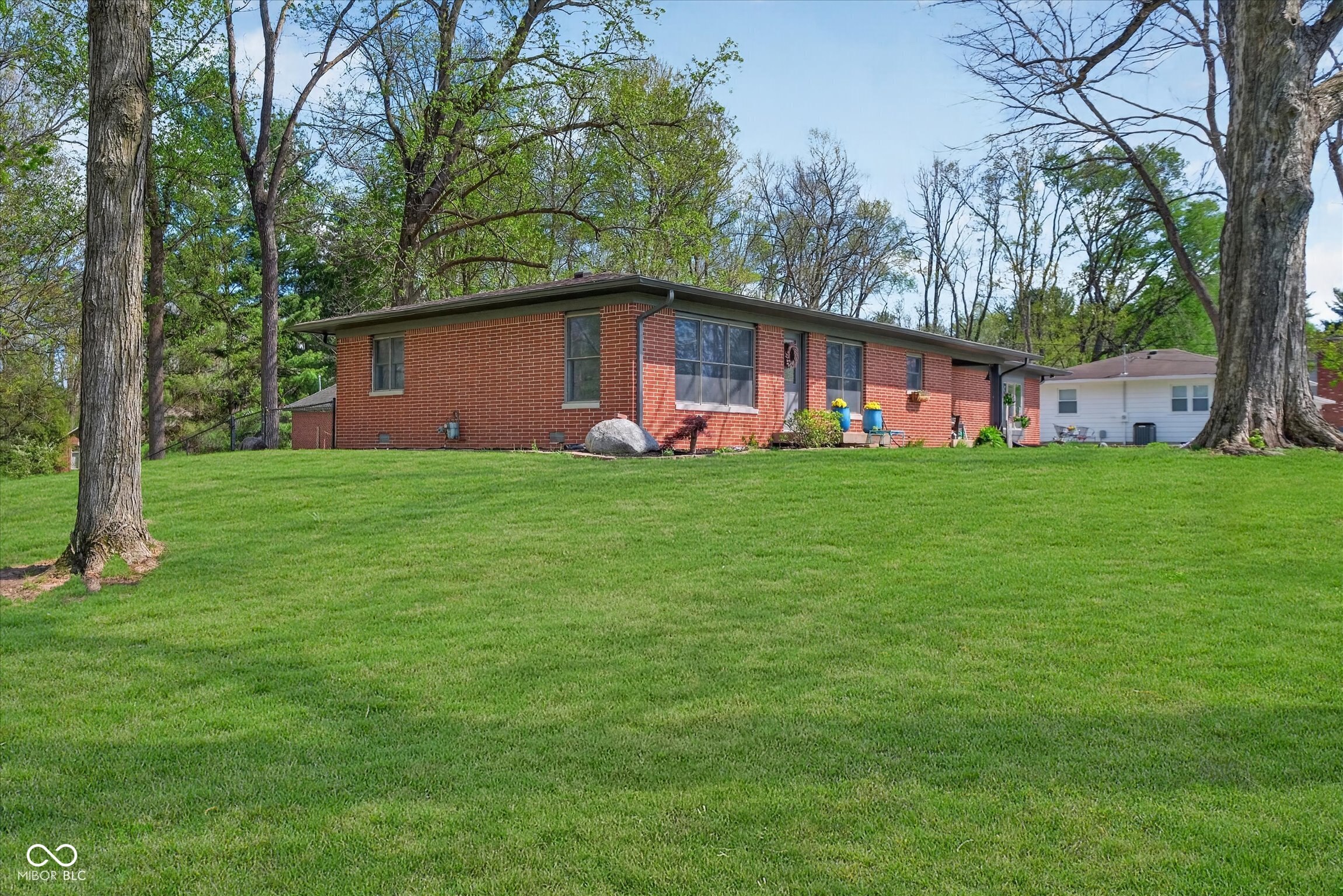 5th image of 3955 S Smokey Row Rd, Greenwood, IN 46143 | MLS# 22096070