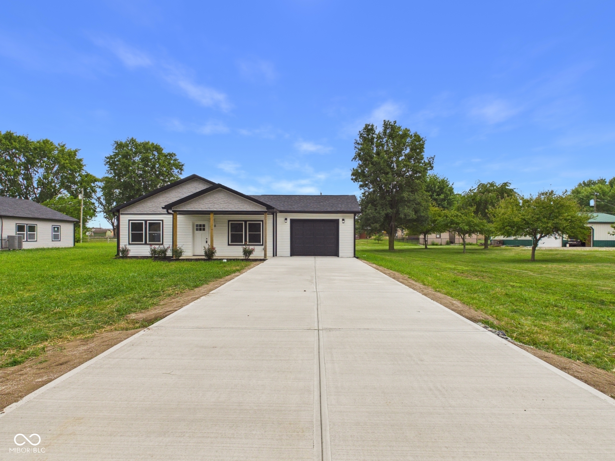 3rd image of 208 S Woodworth Ave, Frankton, IN 46044 | MLS# 22097502