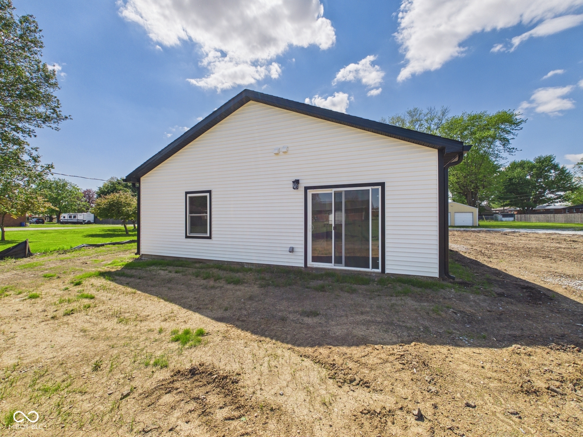 5th image of 208 S Woodworth Ave, Frankton, IN 46044 | MLS# 22097502
