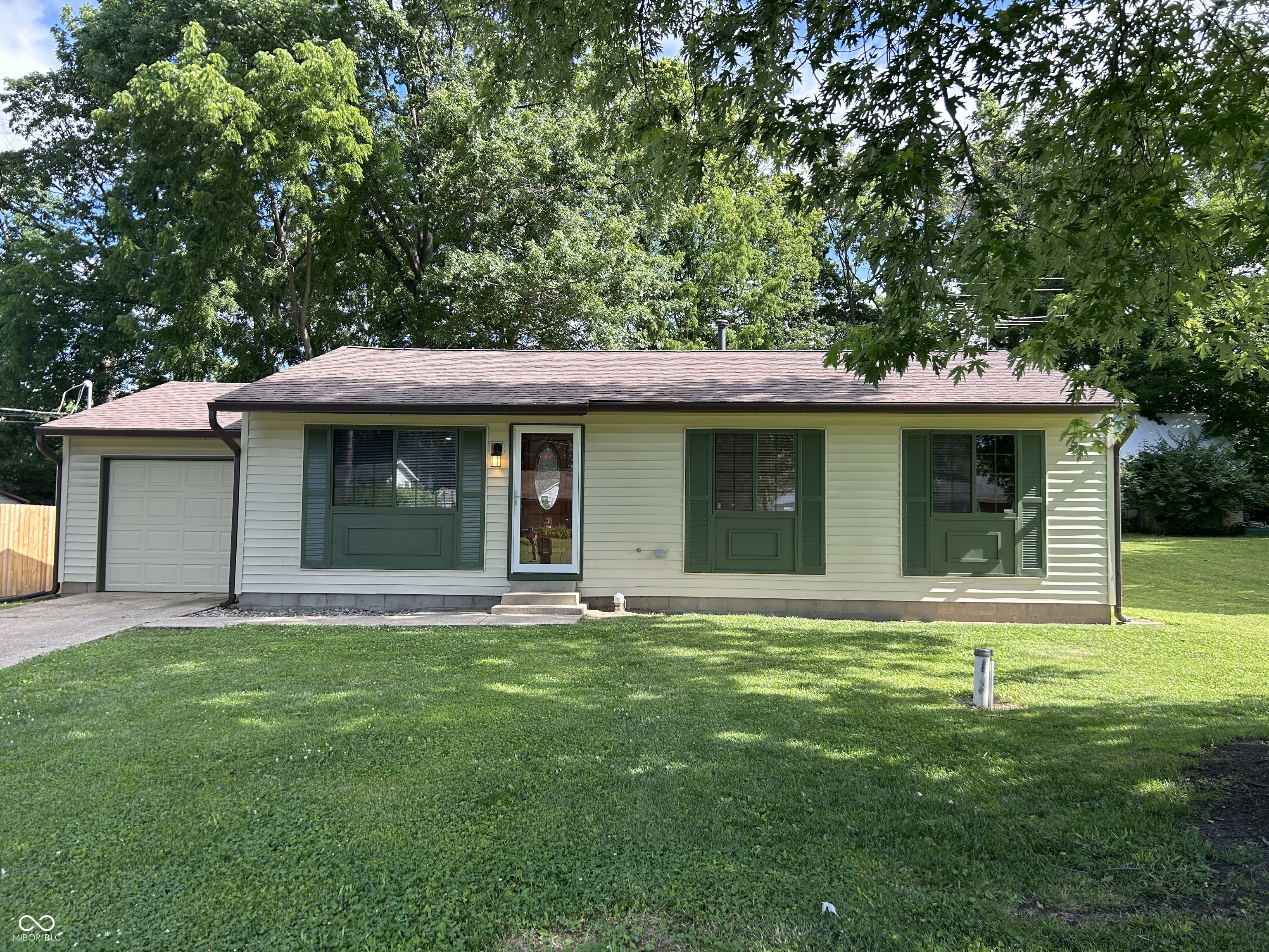 Homes for sale in Indianapolis, IN | 902 E Elbert St, Indianapolis, IN 46227 | MLS# 22098191