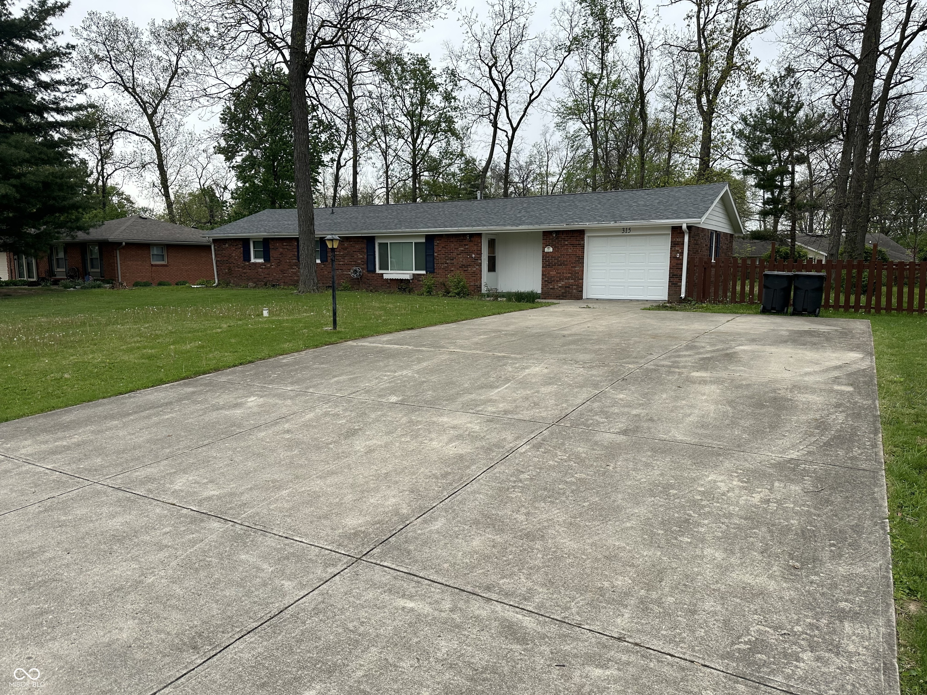 1st image of 315 Olive St, Anderson, IN 46017 | MLS# 22098217