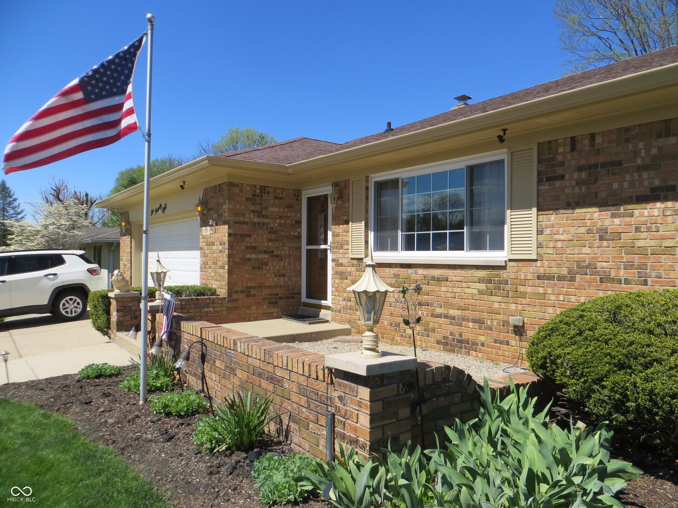 Homes for sale in Indianapolis, IN | 628 W Ralston Rd, Indianapolis, IN 46217 | MLS# 22098871