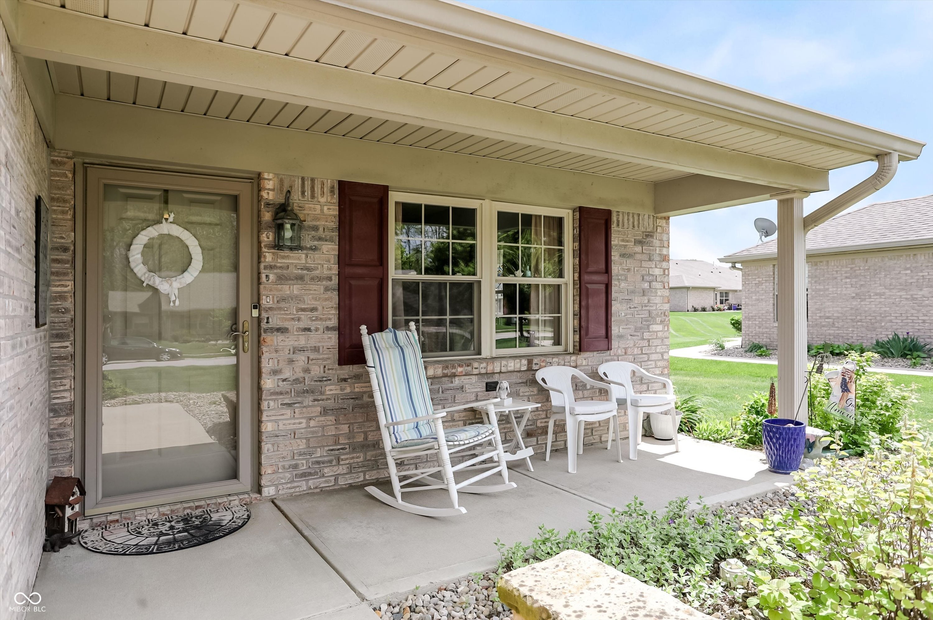 3rd image of 5517 Blairwood Dr, Indianapolis, IN 46237 | MLS# 22099378