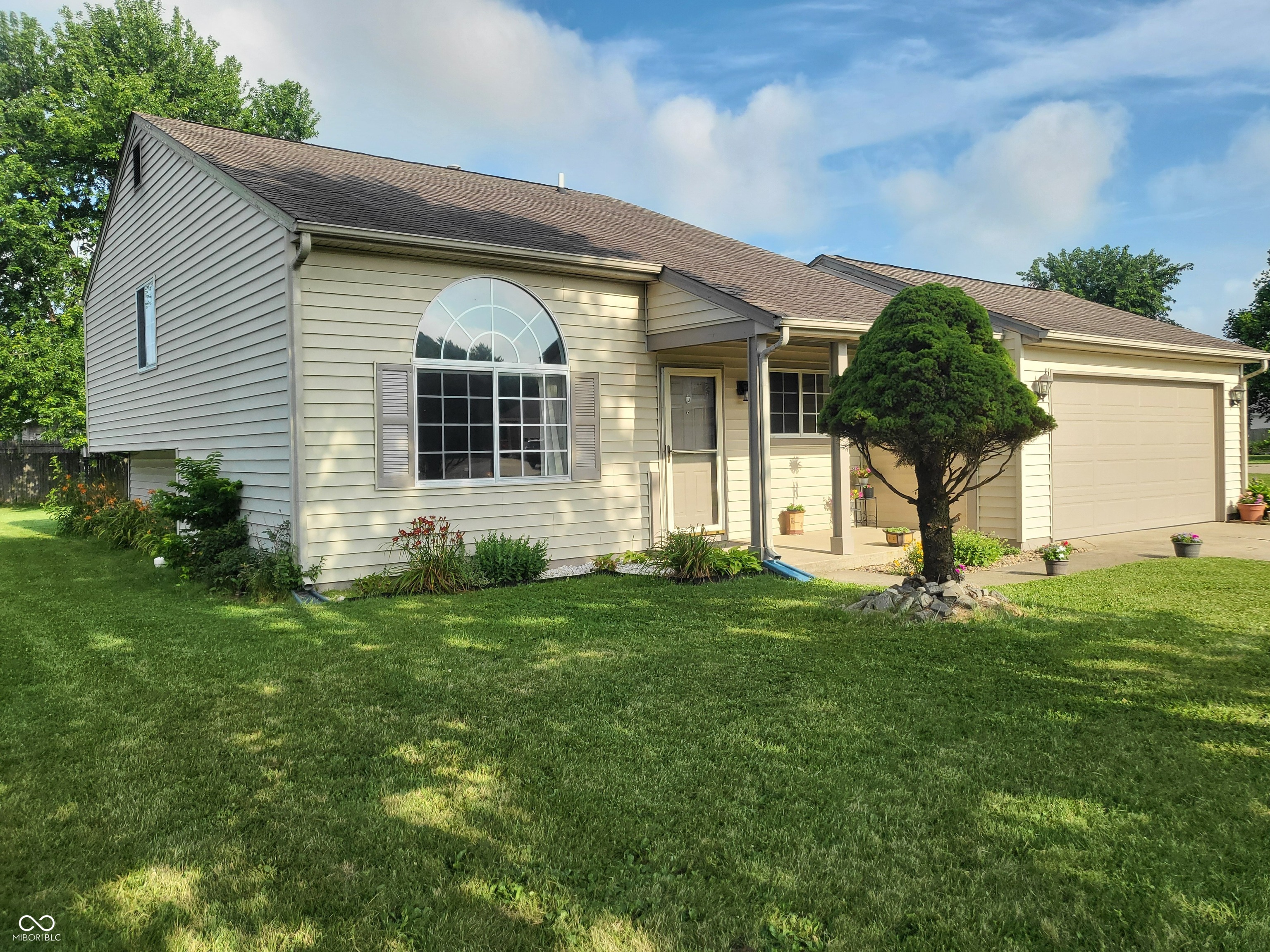 1st image of 4734 Hackberry Dr, Columbus, IN 47201 | MLS# 22099588