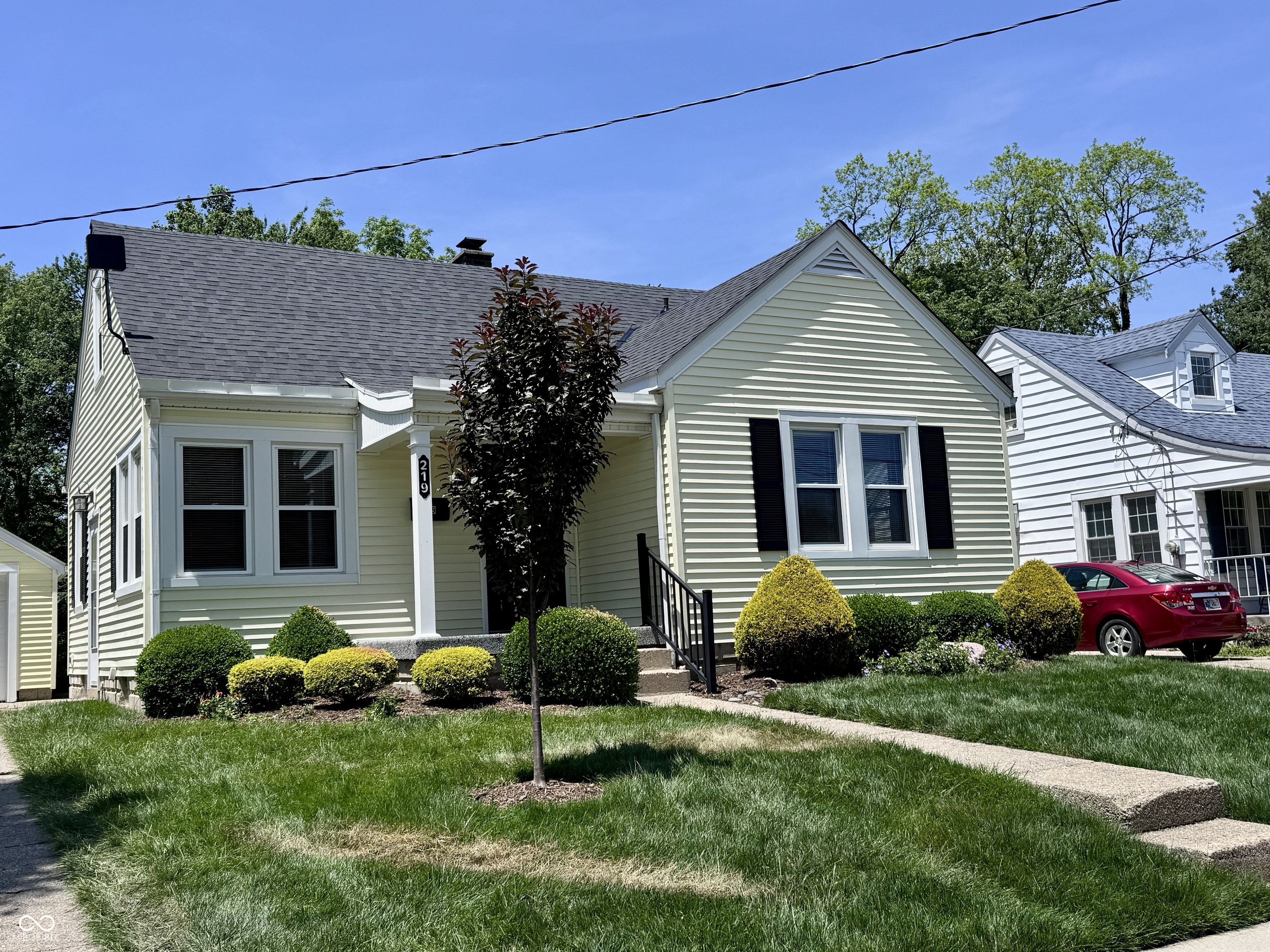 Homes for sale in Batesville, IN | 219 N Park Ave, Batesville, IN 47006 | MLS# 22099688