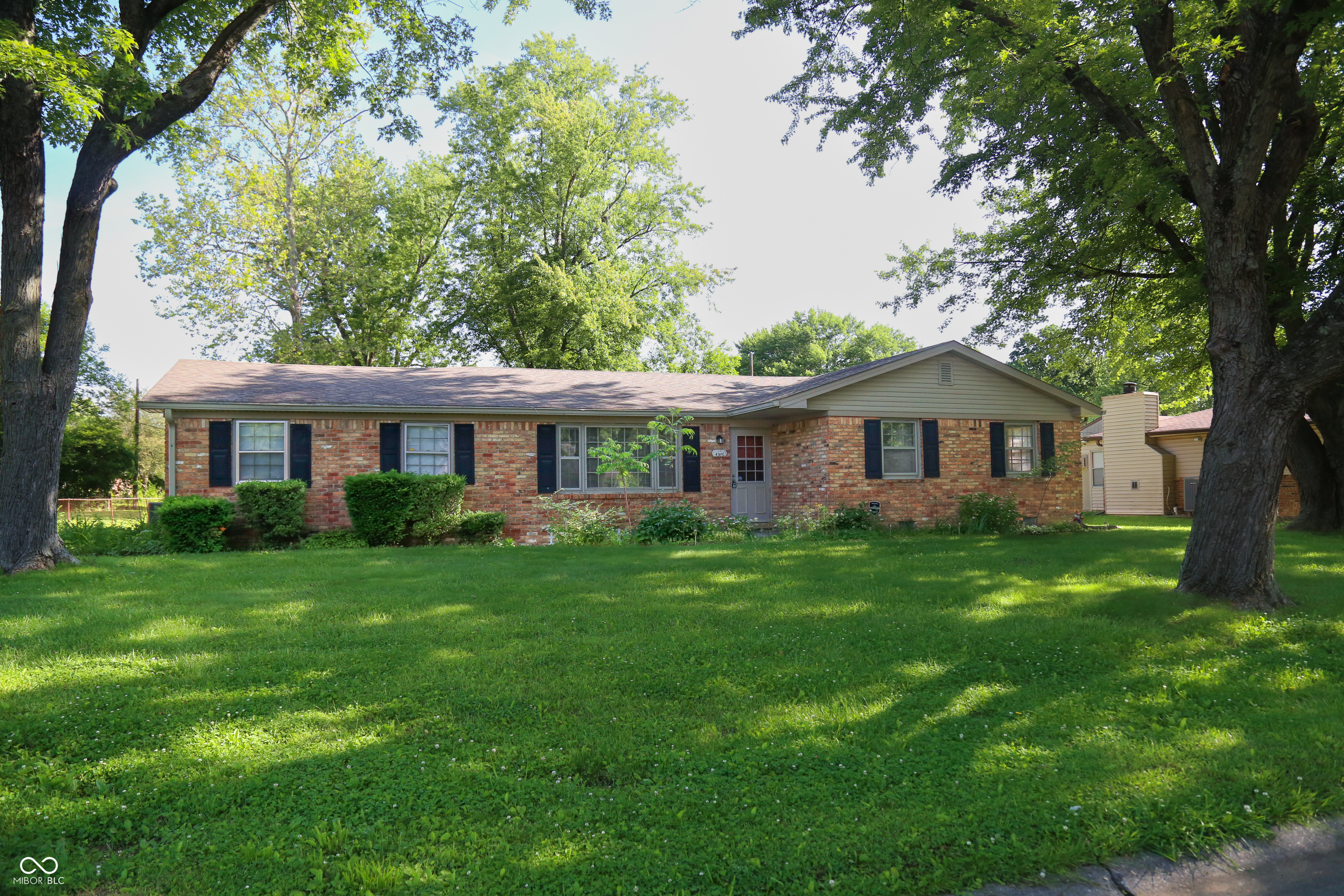 Homes for sale in Brownsburg, IN | 4365 Windsor Rd, Brownsburg, IN 46112 | MLS# 22100626