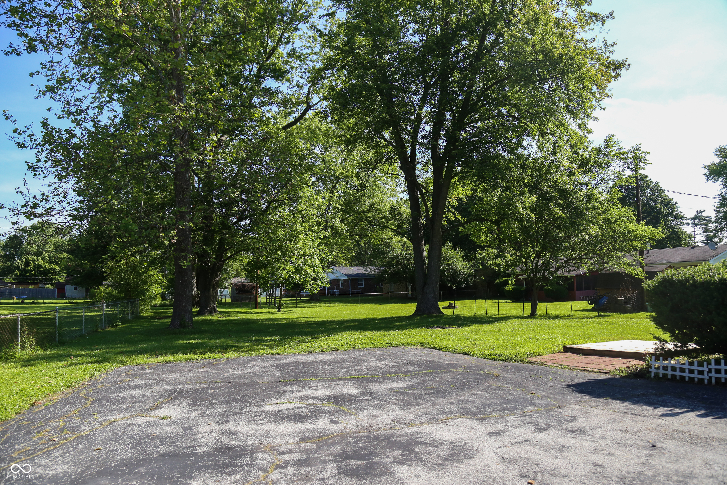 Homes for sale in Brownsburg, IN | 4365 Windsor Rd, Brownsburg, IN 46112 | MLS# 22100626