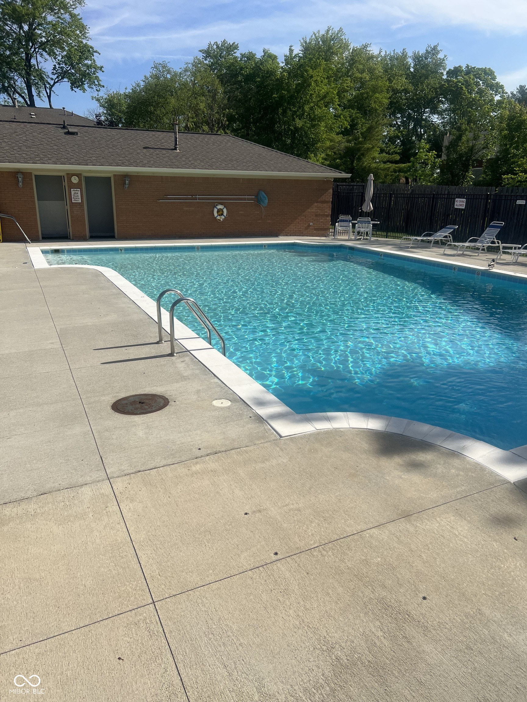 24th image of 354 Hunters Ln #APT C, Carmel, IN 46032 | MLS# 22101826