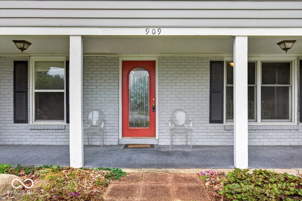Homes for sale in Zionsville, IN | 909 Cardinal Dr, Zionsville, IN 46077 | MLS# 22101858