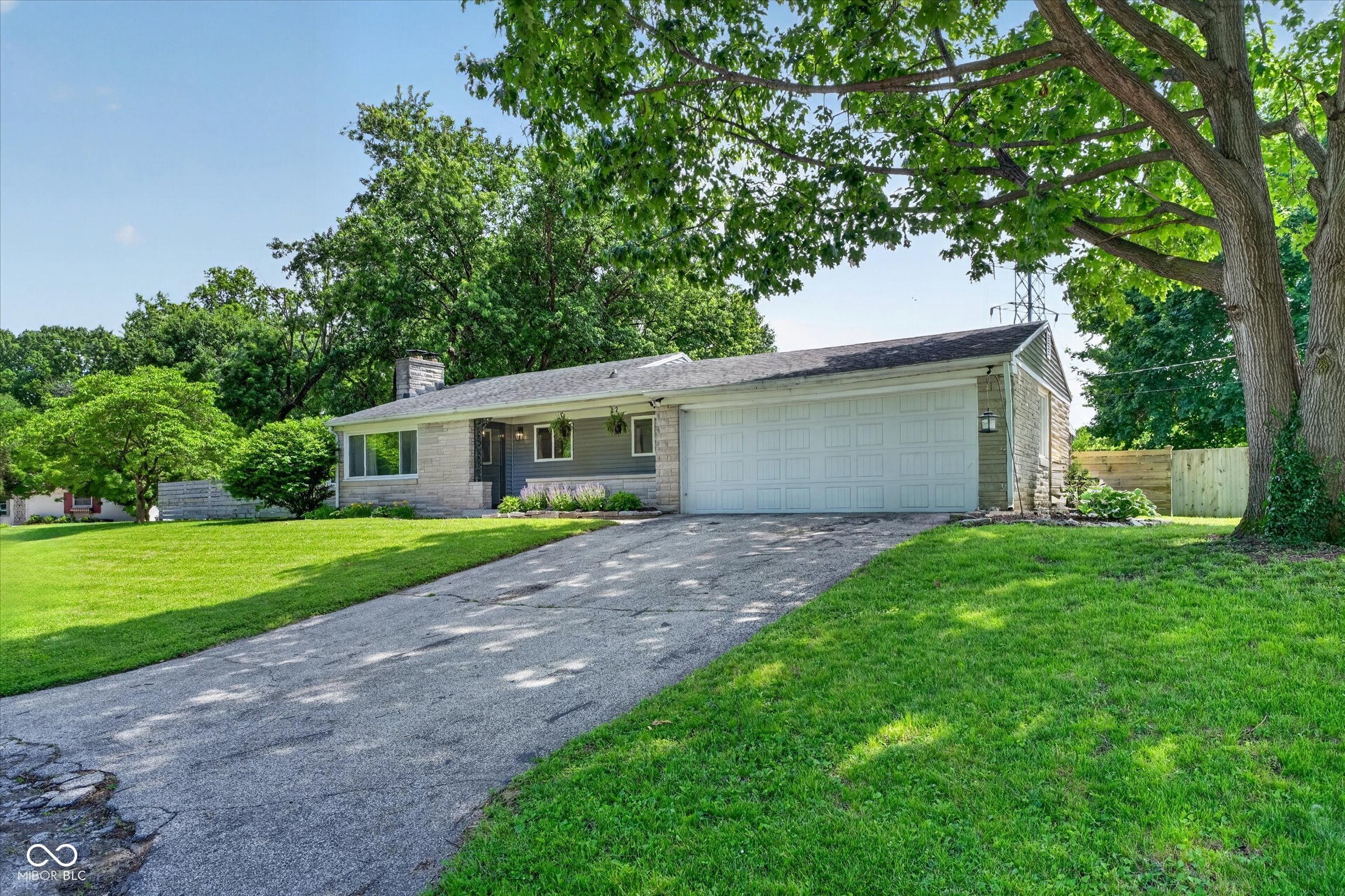 Homes for sale in Indianapolis, IN | 3513 Circle Blvd, Indianapolis, IN 46220 | MLS# 22101930
