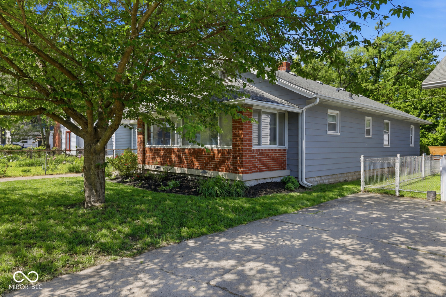 Homes for sale in Indianapolis, IN | 4912 Evanston Ave, Indianapolis, IN 46205 | MLS# 22102079