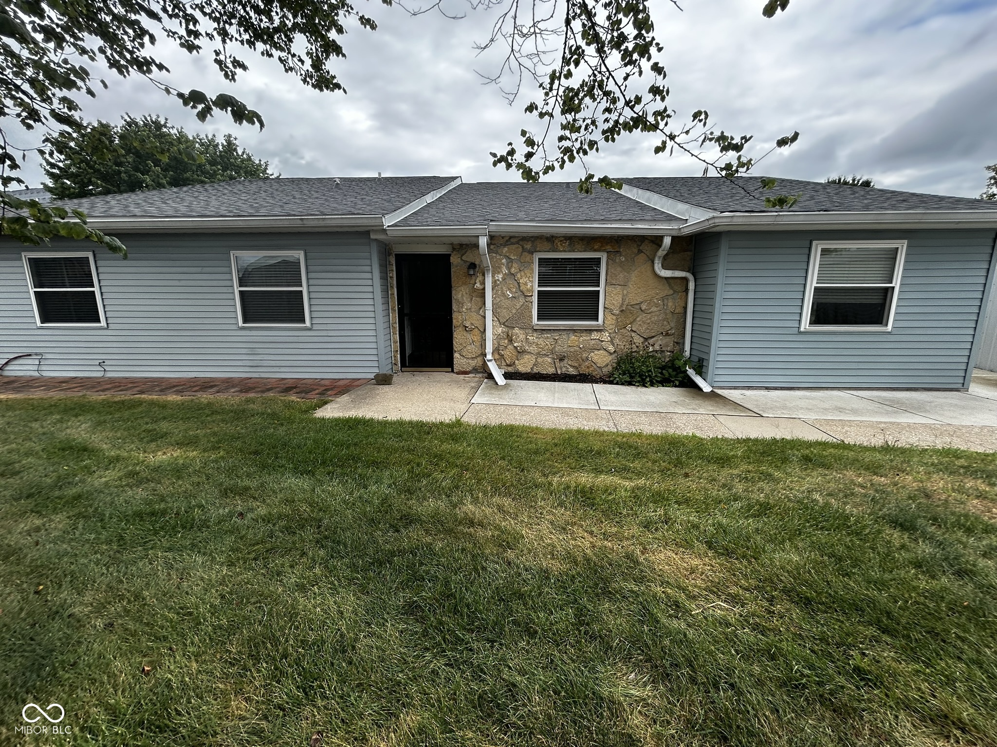 1st image of 2735 Prosperity Dr, Columbus, IN 47201 | MLS# 22102154