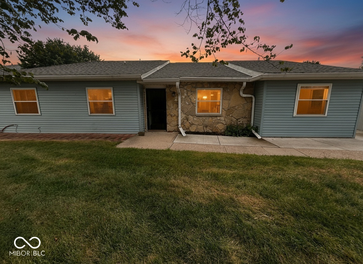 2nd image of 2735 Prosperity Dr, Columbus, IN 47201 | MLS# 22102154