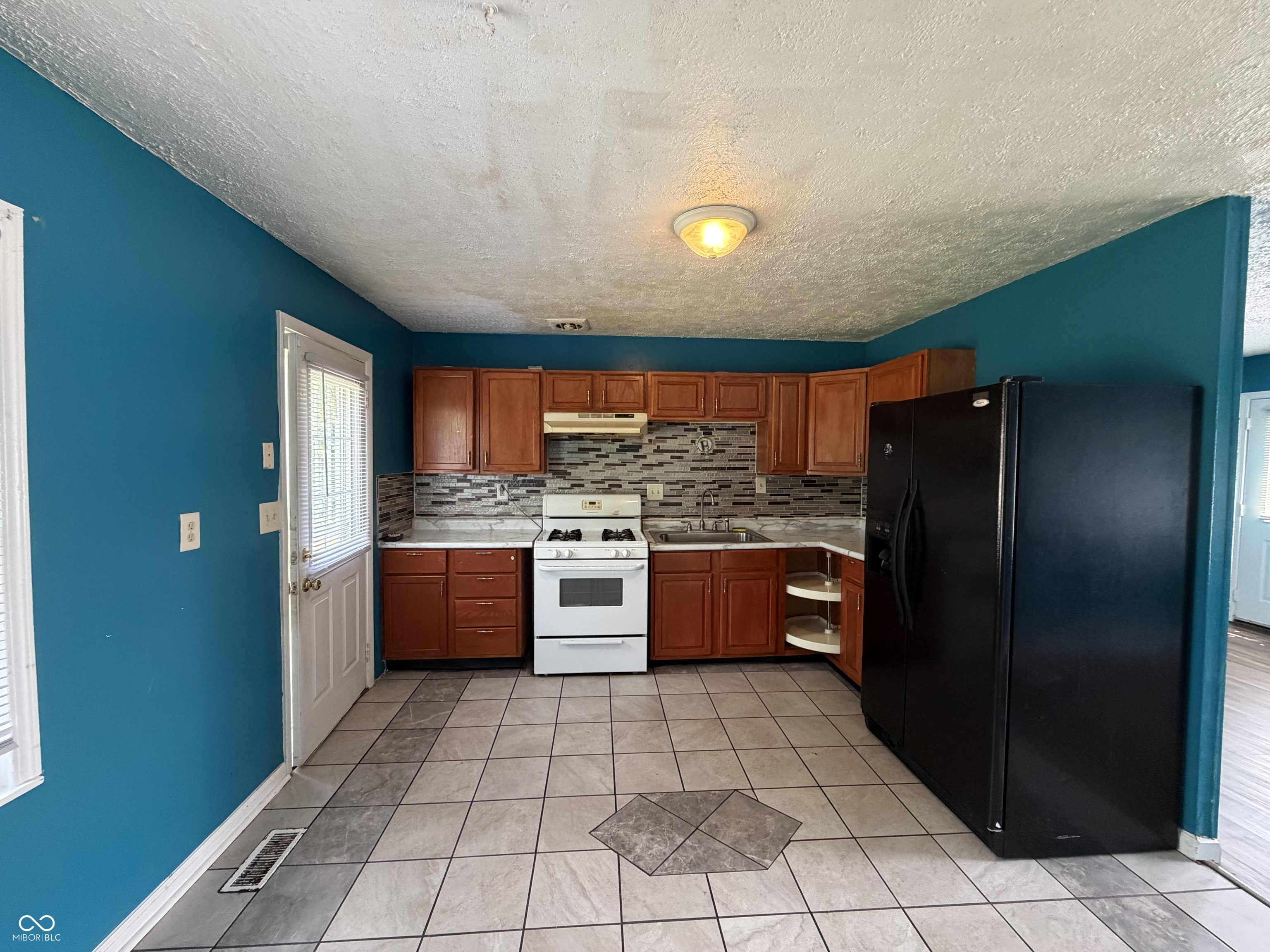 3rd image of 6714 E 43Rd Pl, Indianapolis, IN 46226 | MLS# 22102618