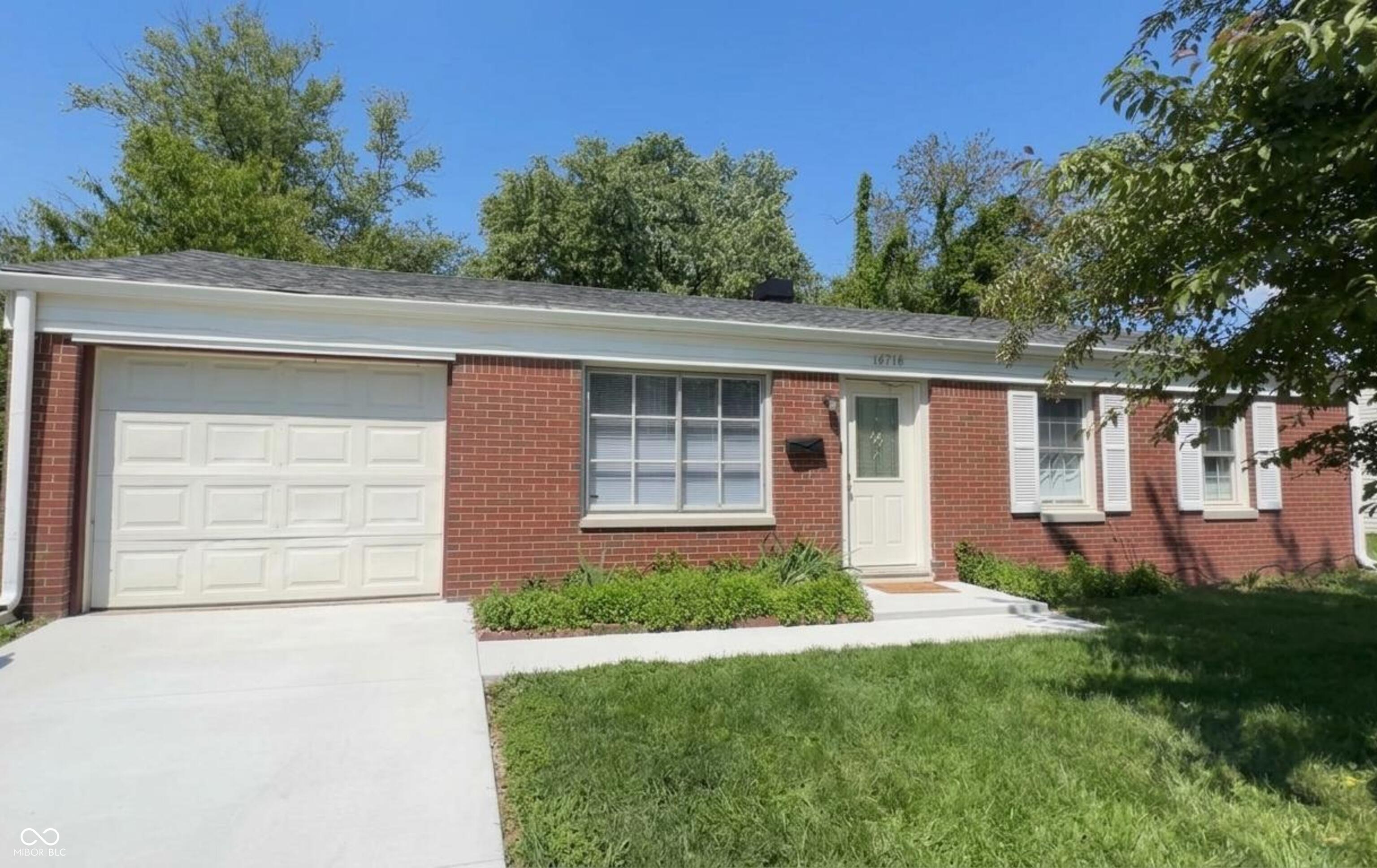 1st image of 6714 E 43rd Pl, Indianapolis, IN 46226 | MLS# 22102618