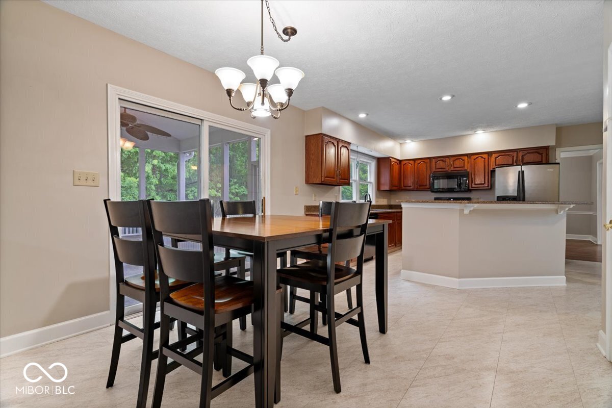 3rd image of 11734 Forest Park Ln, Carmel, IN 46033 | MLS# 22103072
