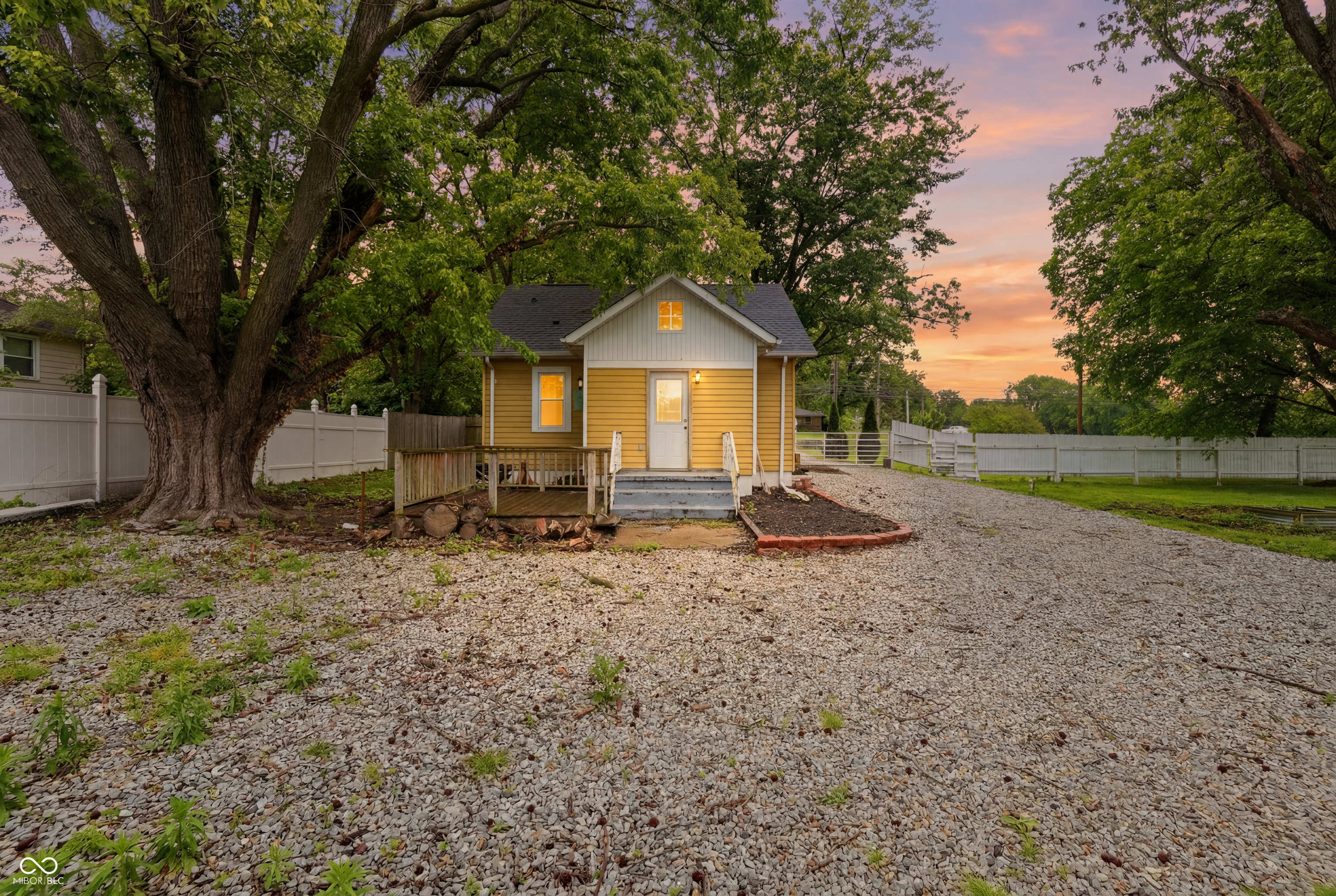 4th image of 8520 Morgantown Rd, Indianapolis, IN 46217 | MLS# 22103077
