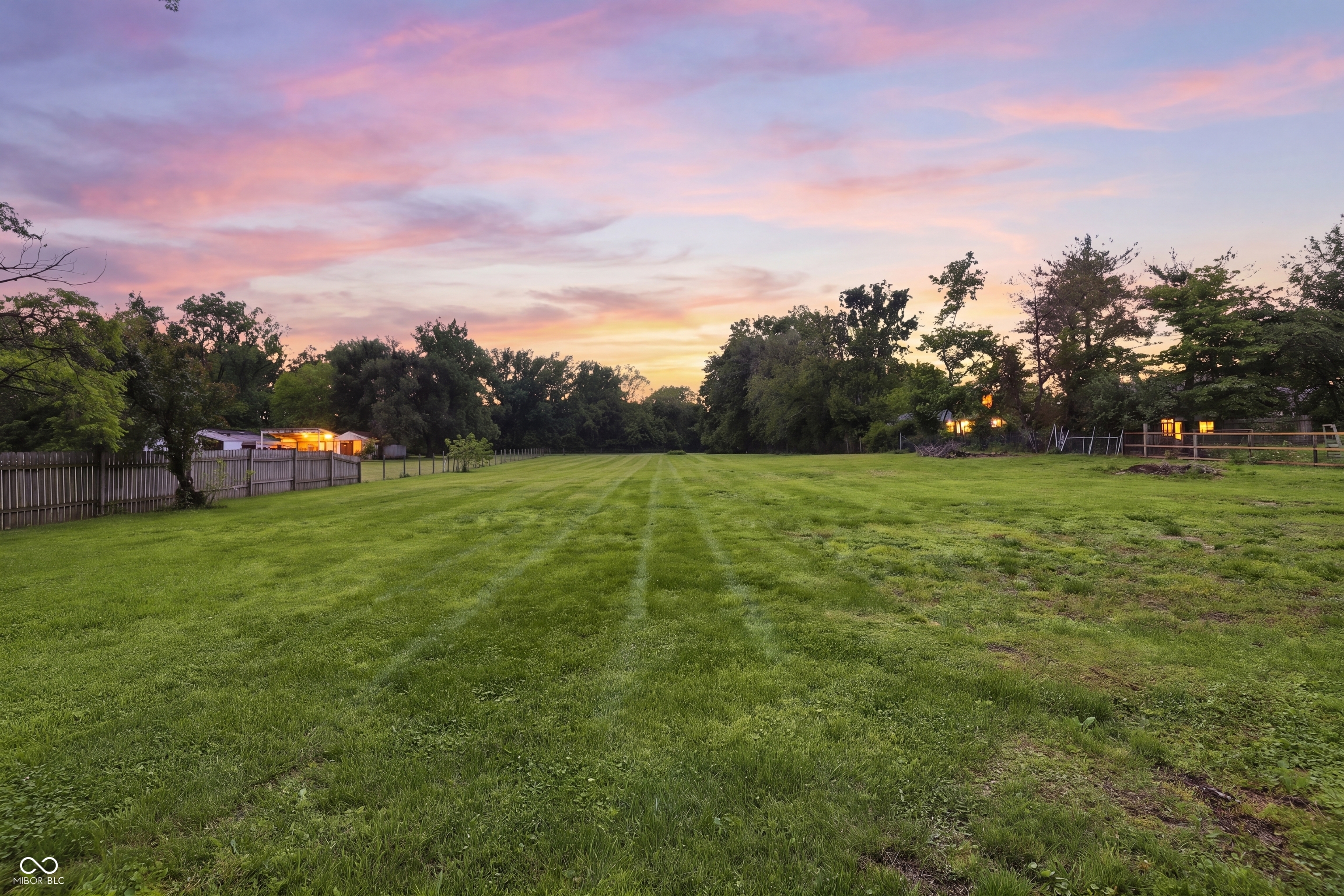3rd image of 8520 Morgantown Rd, Indianapolis, IN 46217 | MLS# 22103077