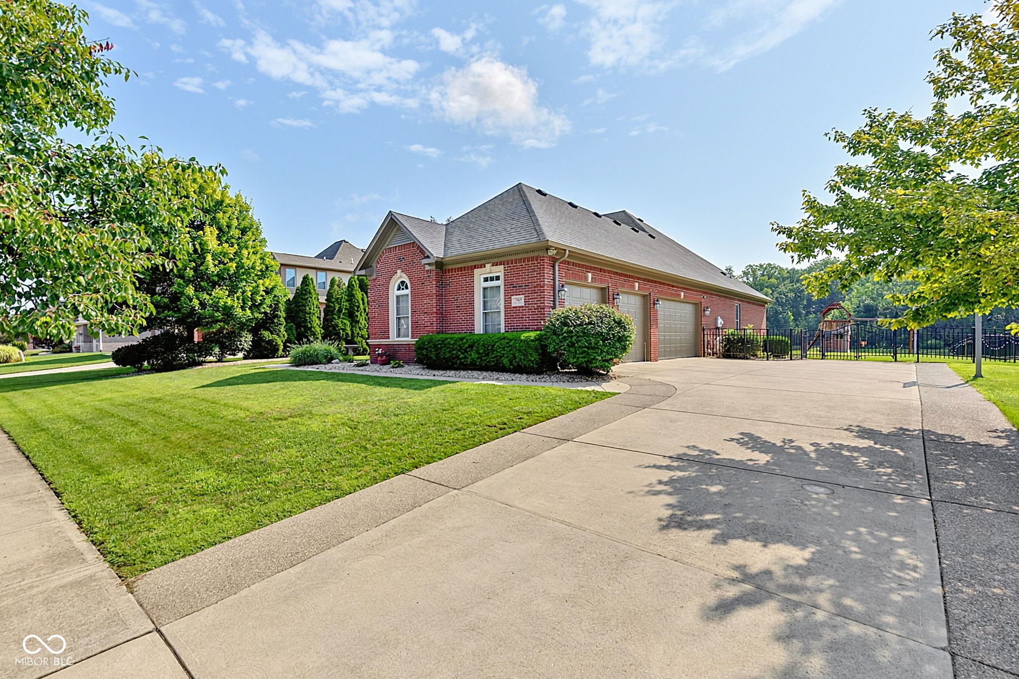 4th image of 7413 Misty Woods Ln, Indianapolis, IN 46237 | MLS# 22103924