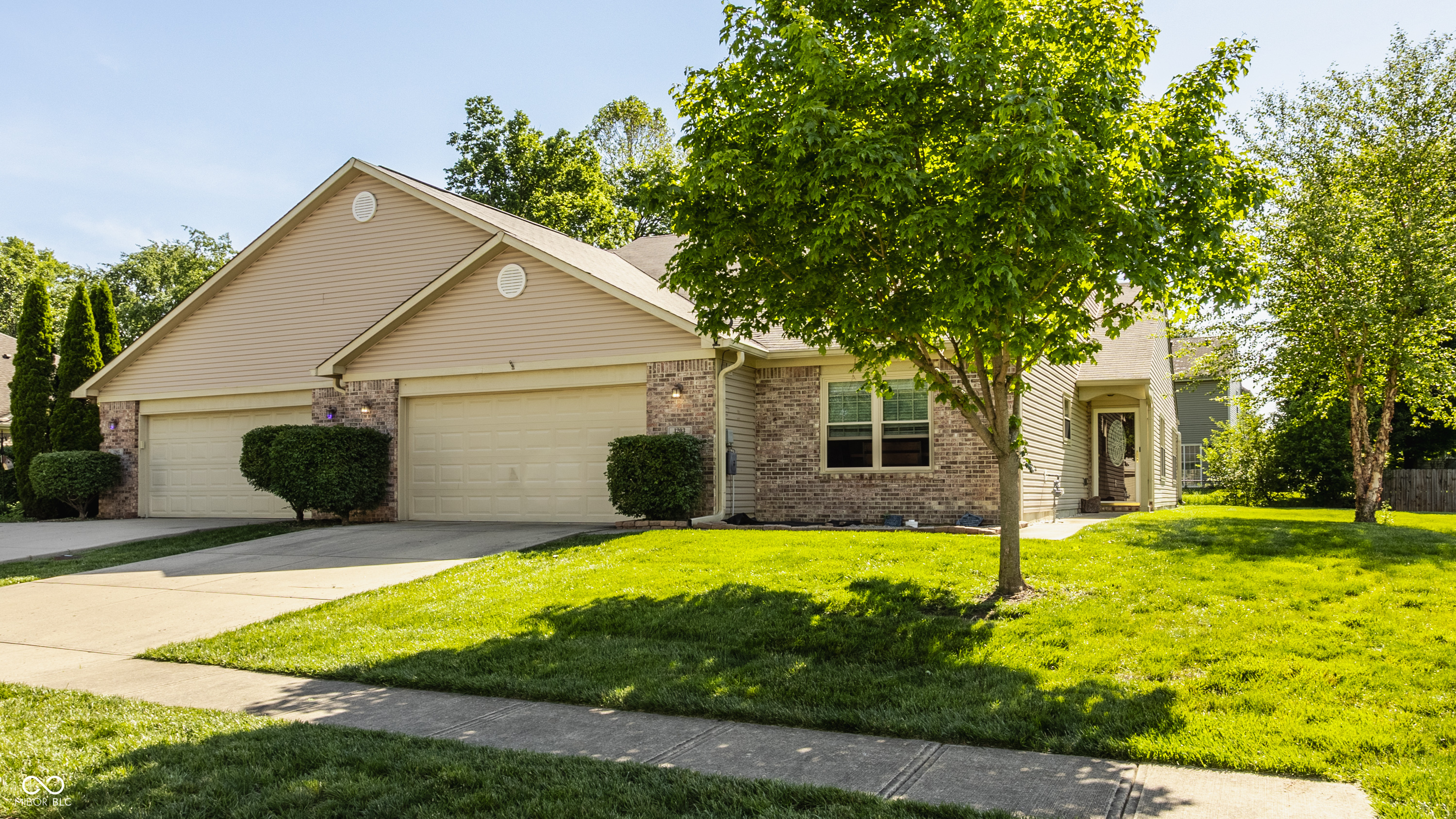 Homes for sale in Brownsburg, IN | 1203 Brittany Cir #B, Brownsburg, IN 46112 | MLS# 22104131