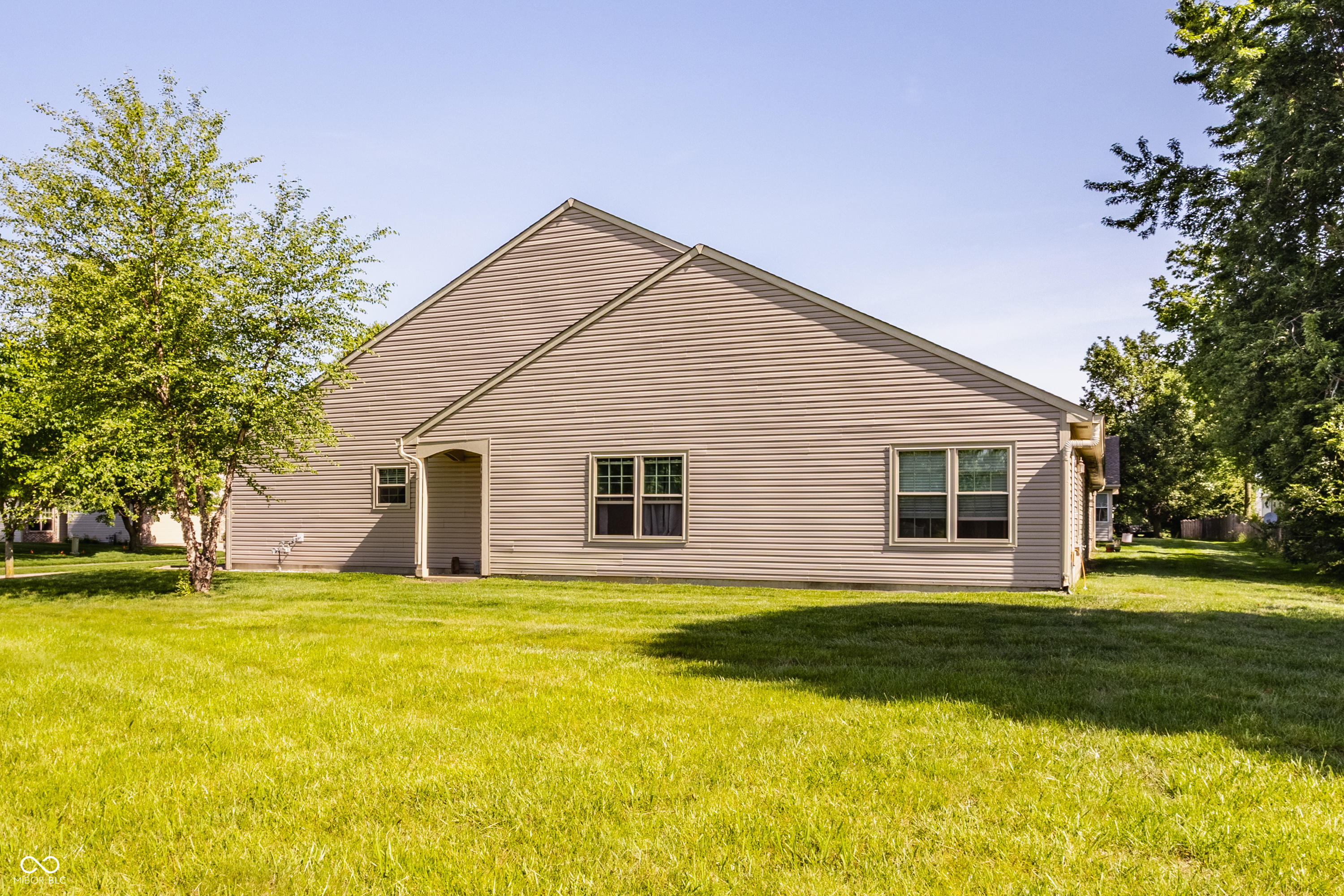Homes for sale in Brownsburg, IN | 1203 Brittany Cir #B, Brownsburg, IN 46112 | MLS# 22104131