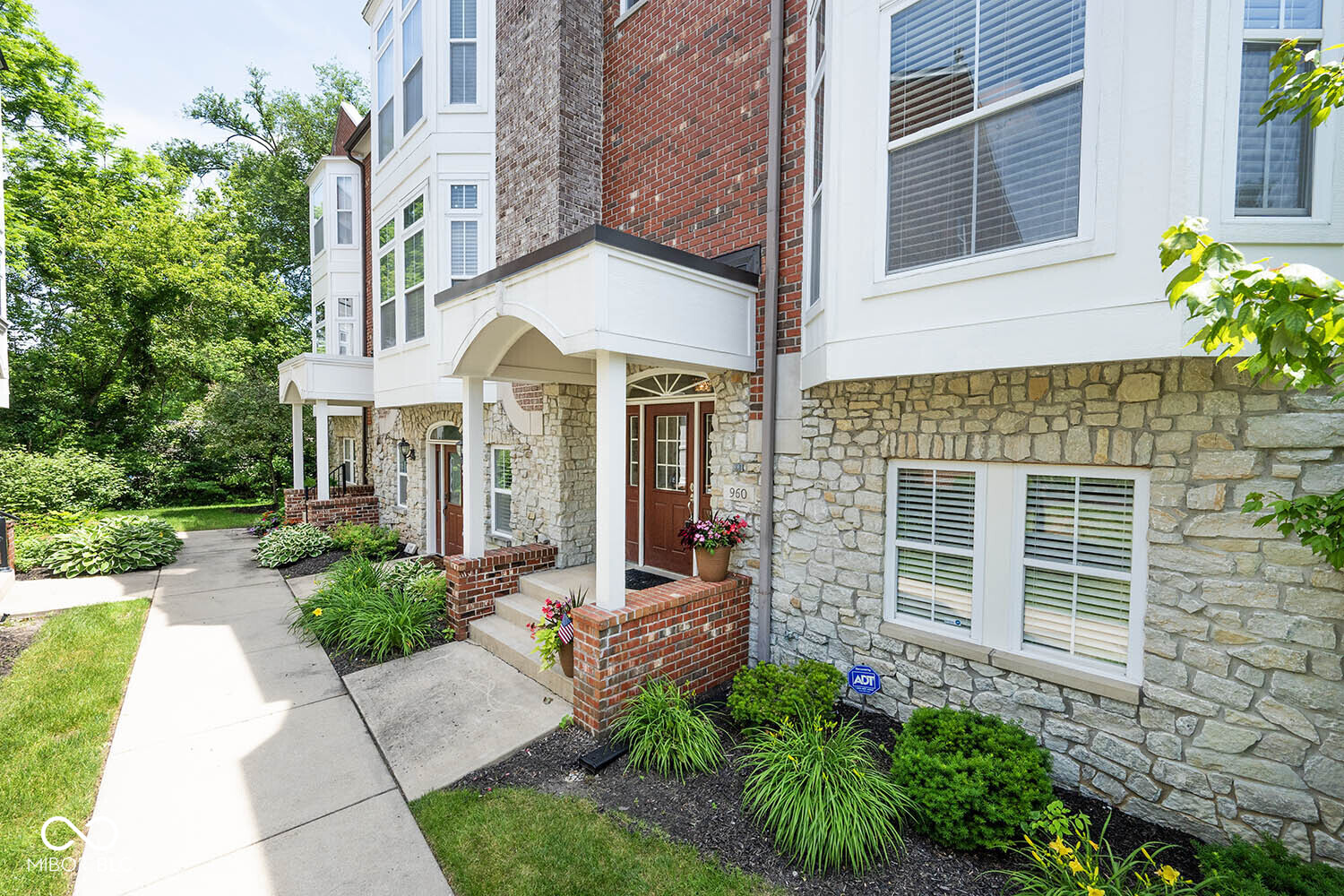 3rd image of 960 Brownstone Tr, Carmel, IN 46032 | MLS# 22104422